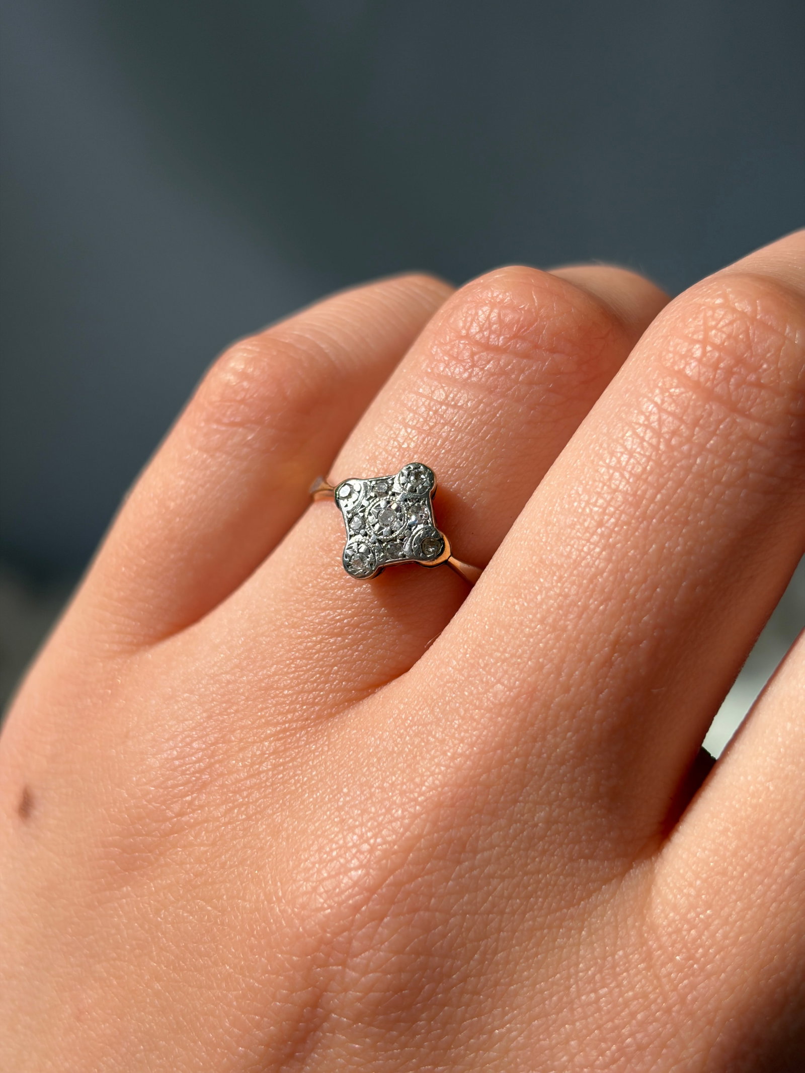 ANTIQUE ART DECO ERA 18CT GOLD AND PLATINUM DIAMOND GEOMETRIC RING - 4