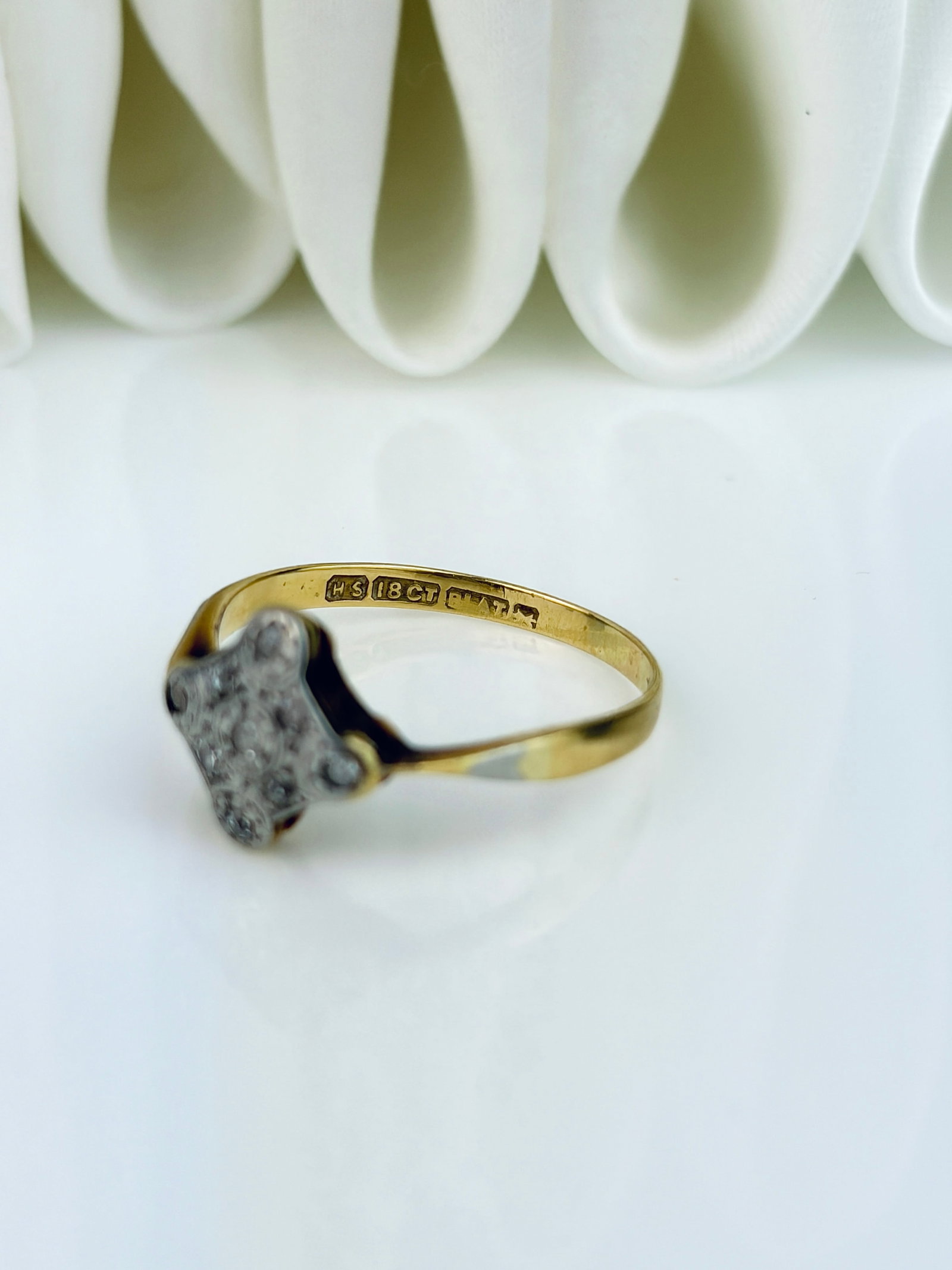 ANTIQUE ART DECO ERA 18CT GOLD AND PLATINUM DIAMOND GEOMETRIC RING - 7