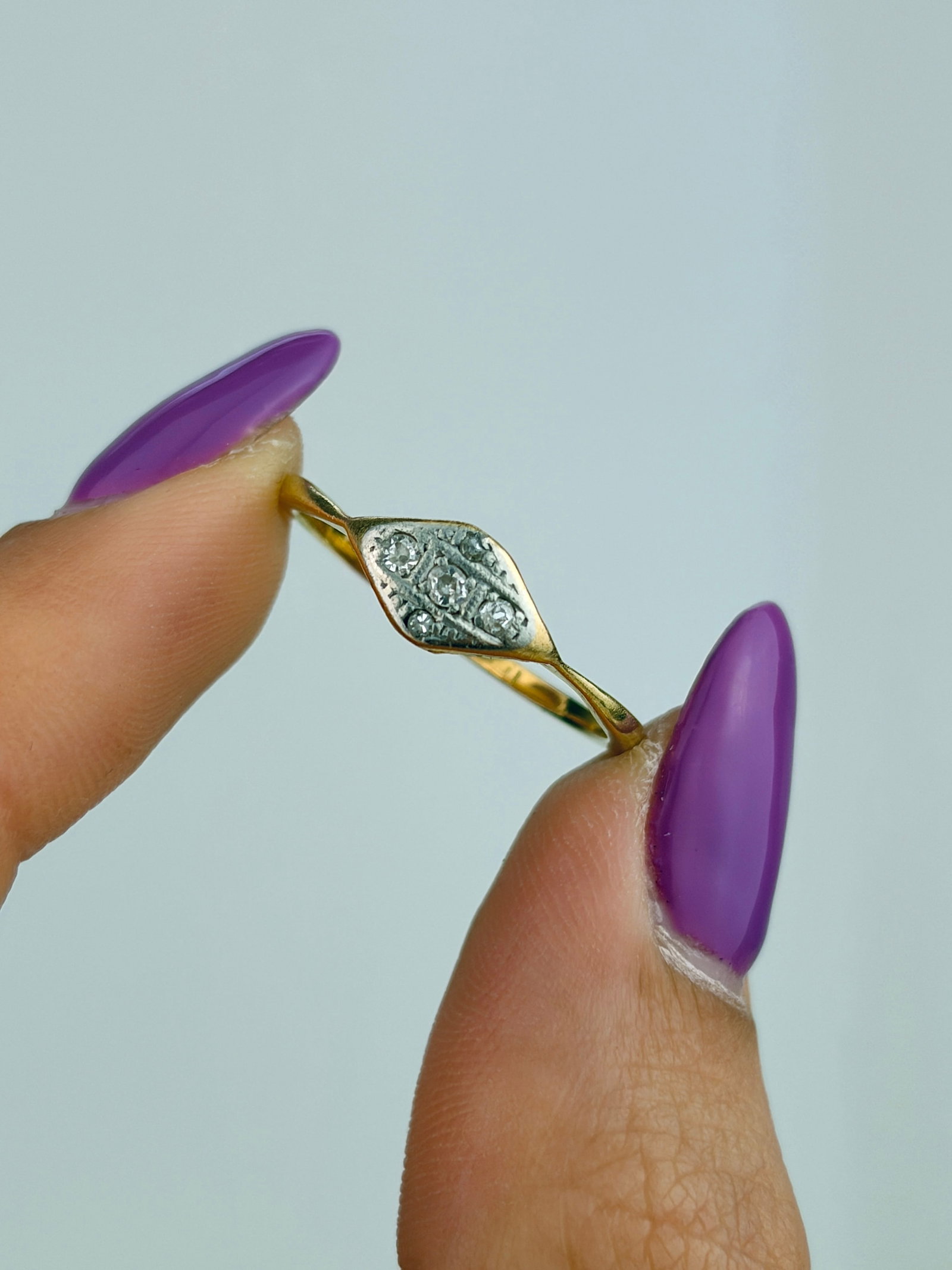 ANTIQUE ART DECO ERA 18CT GOLD DIAMOND RING - 7