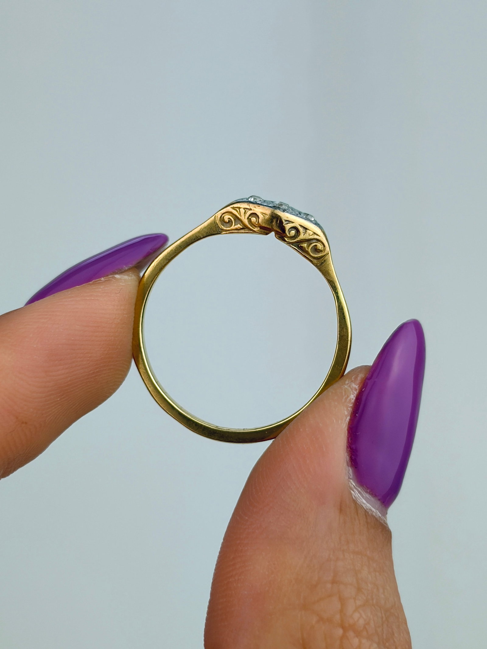 ANTIQUE ART DECO ERA 18CT GOLD DIAMOND RING - 8