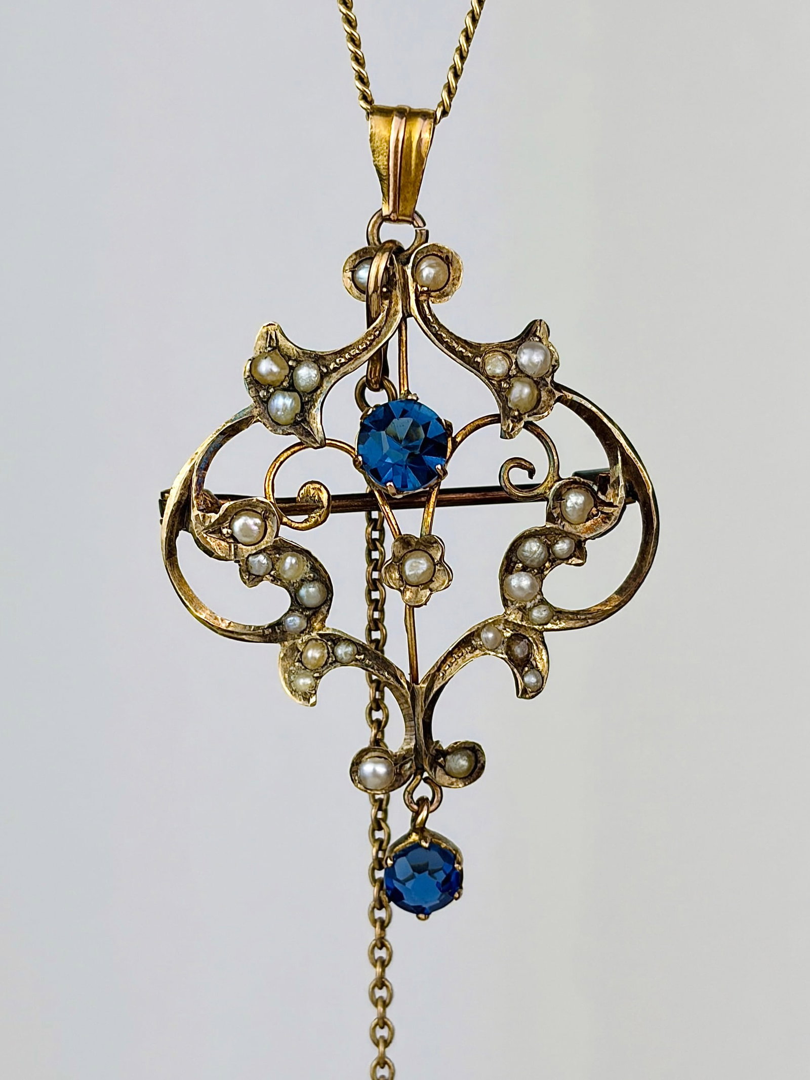 large antique 15ct yellow gold stone set brooch back pendant: large antique 15ct yellow gold stone set brooch back pendant Prettiest of pearls!