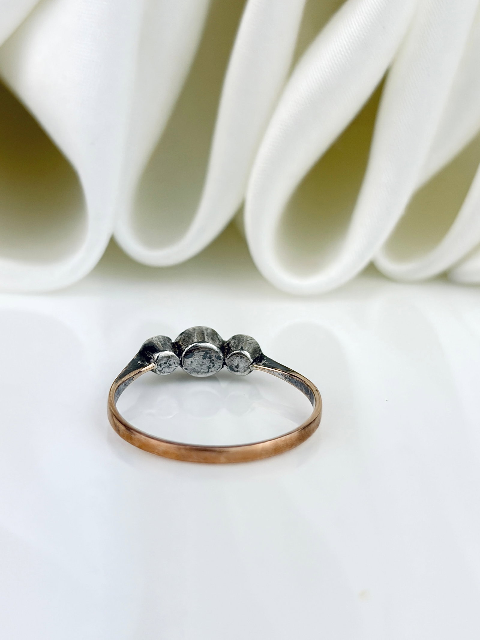 Antique 9ct Gold and Silver Set Paste 3 Stone Ring - 3