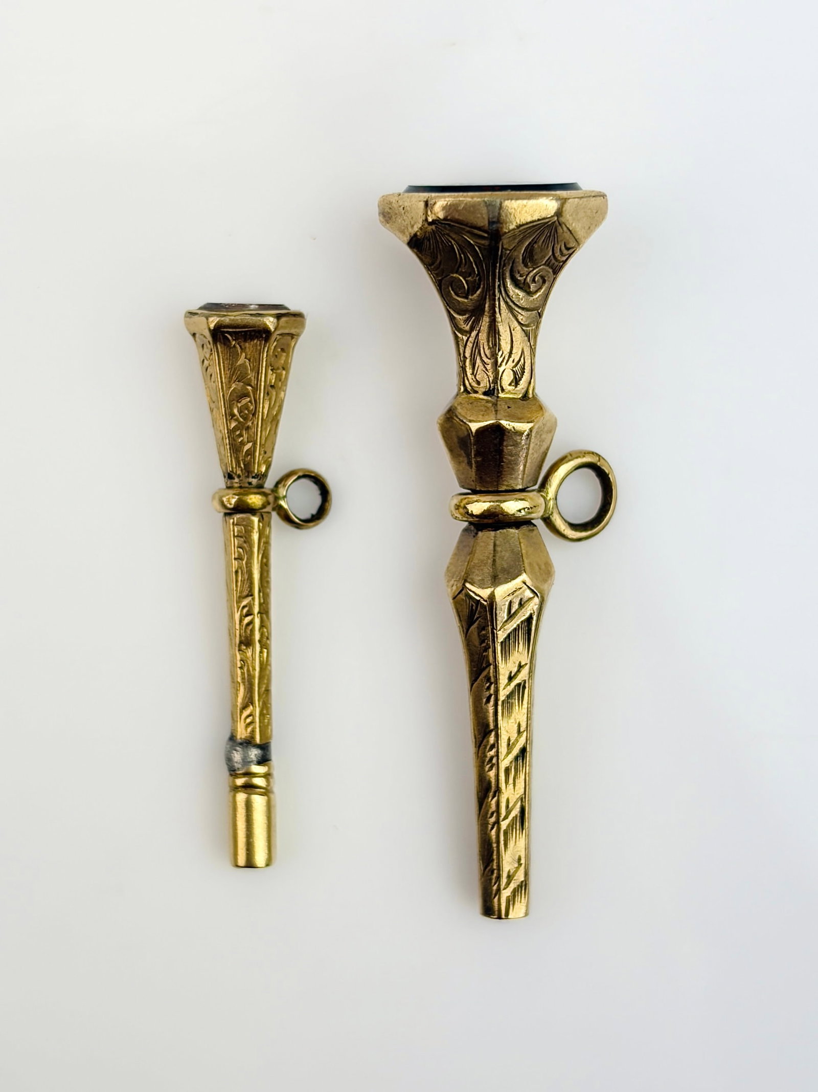 PAIR OF ANTIQUE GOLD CASED WATCH KEY FOBS - BLOODSTONE AND CITRINE: PAIR OF ANTIQUE GOLD CASED WATCH KEY FOBS - BLOODSTONE AND CITRINE Truly gorgeous details!