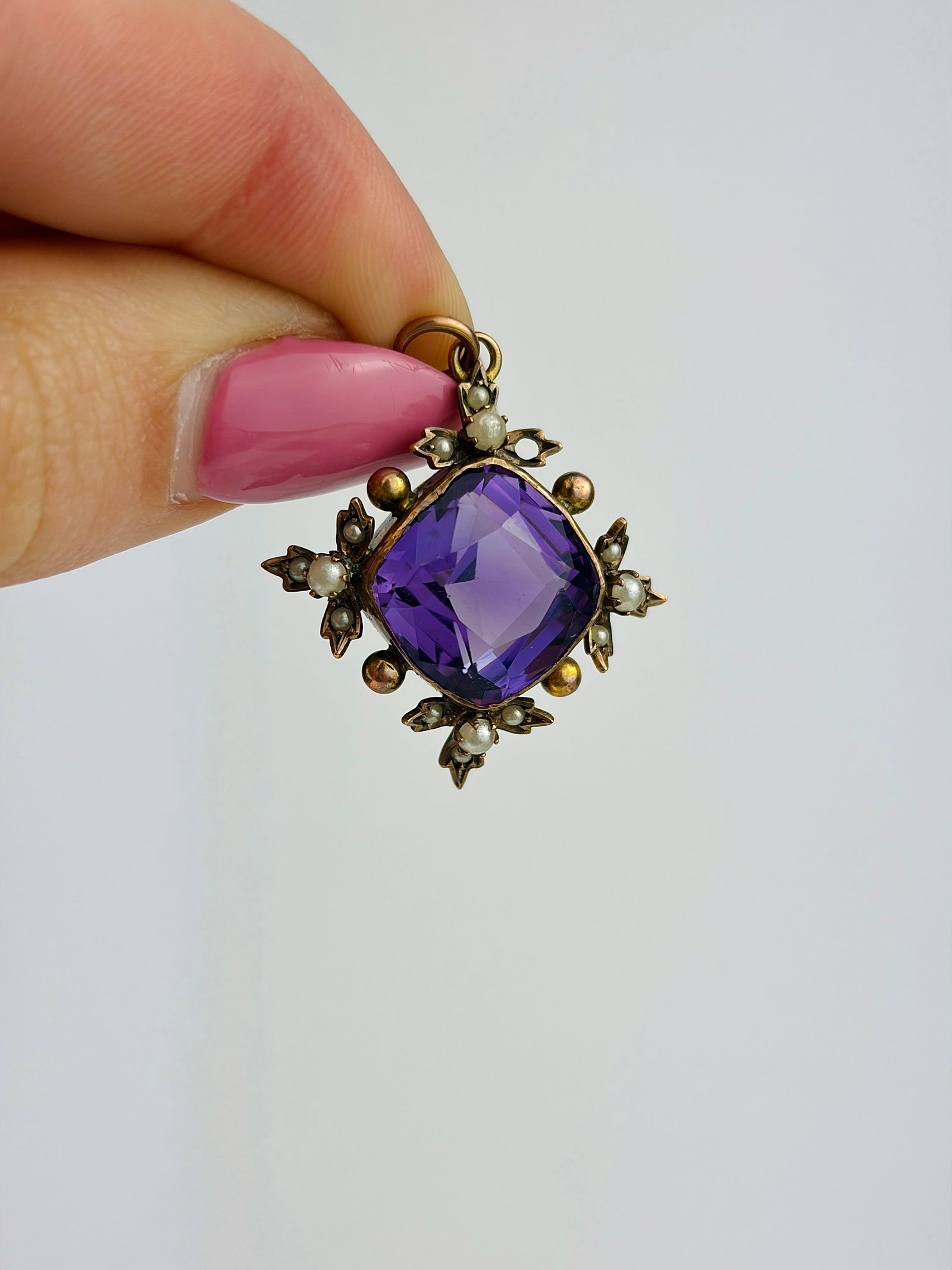 ANTIQUE 9CT YELLOW GOLD AMETHYST AND PEARL PENDANT - 2