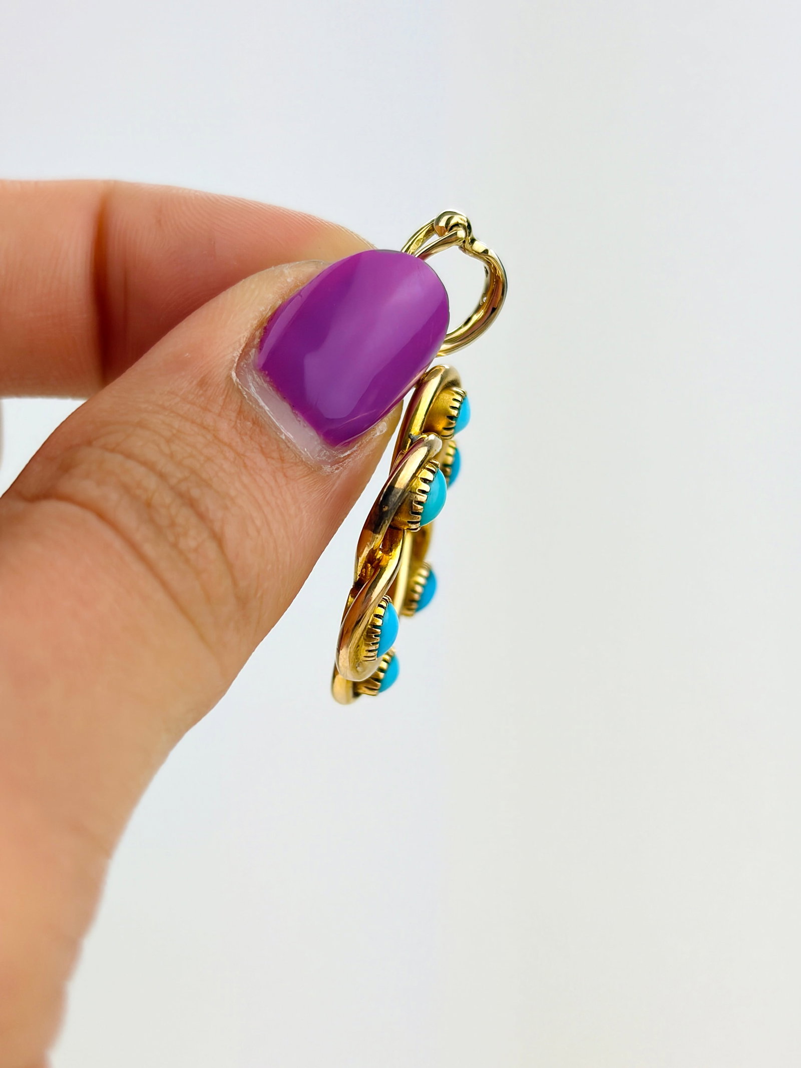 TURQUOISE ORNATE FLOWER PENDANT WITH DIAMOND BALE IN GOLD - 4