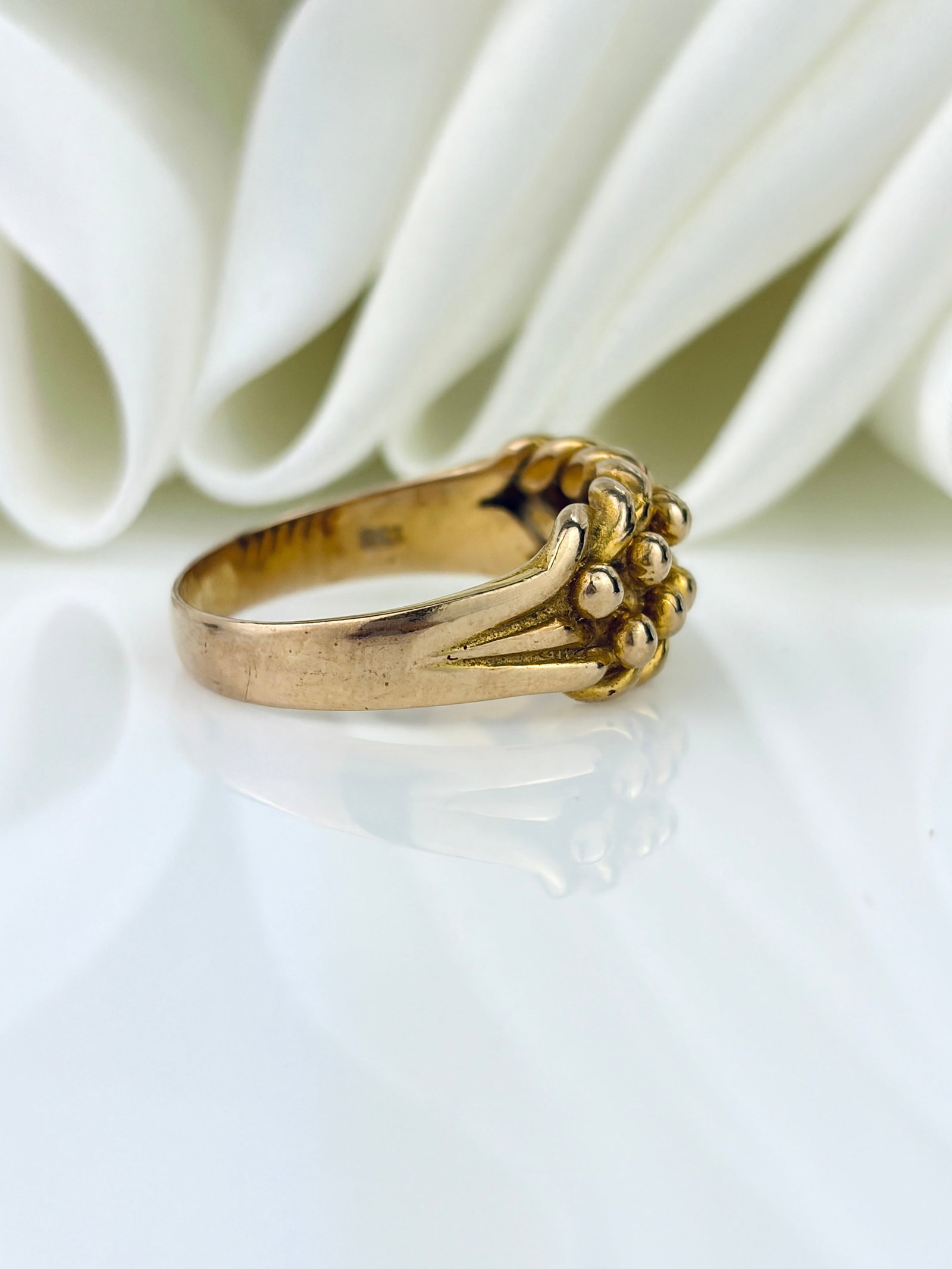 ANTIQUE 9CT YELLOW GOLD LOVE KNOT KEEPER RING - 2