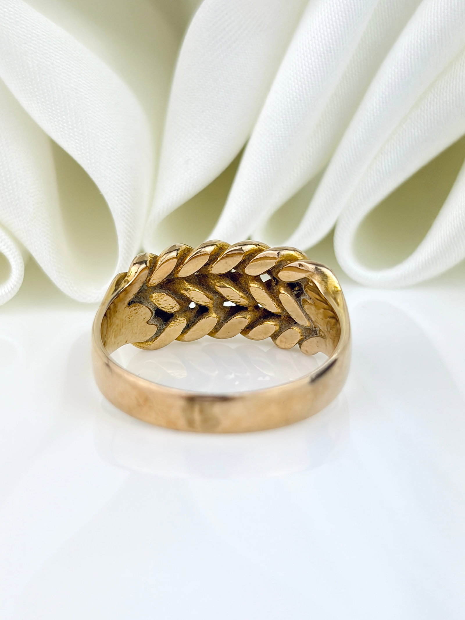 ANTIQUE 9CT YELLOW GOLD LOVE KNOT KEEPER RING - 3