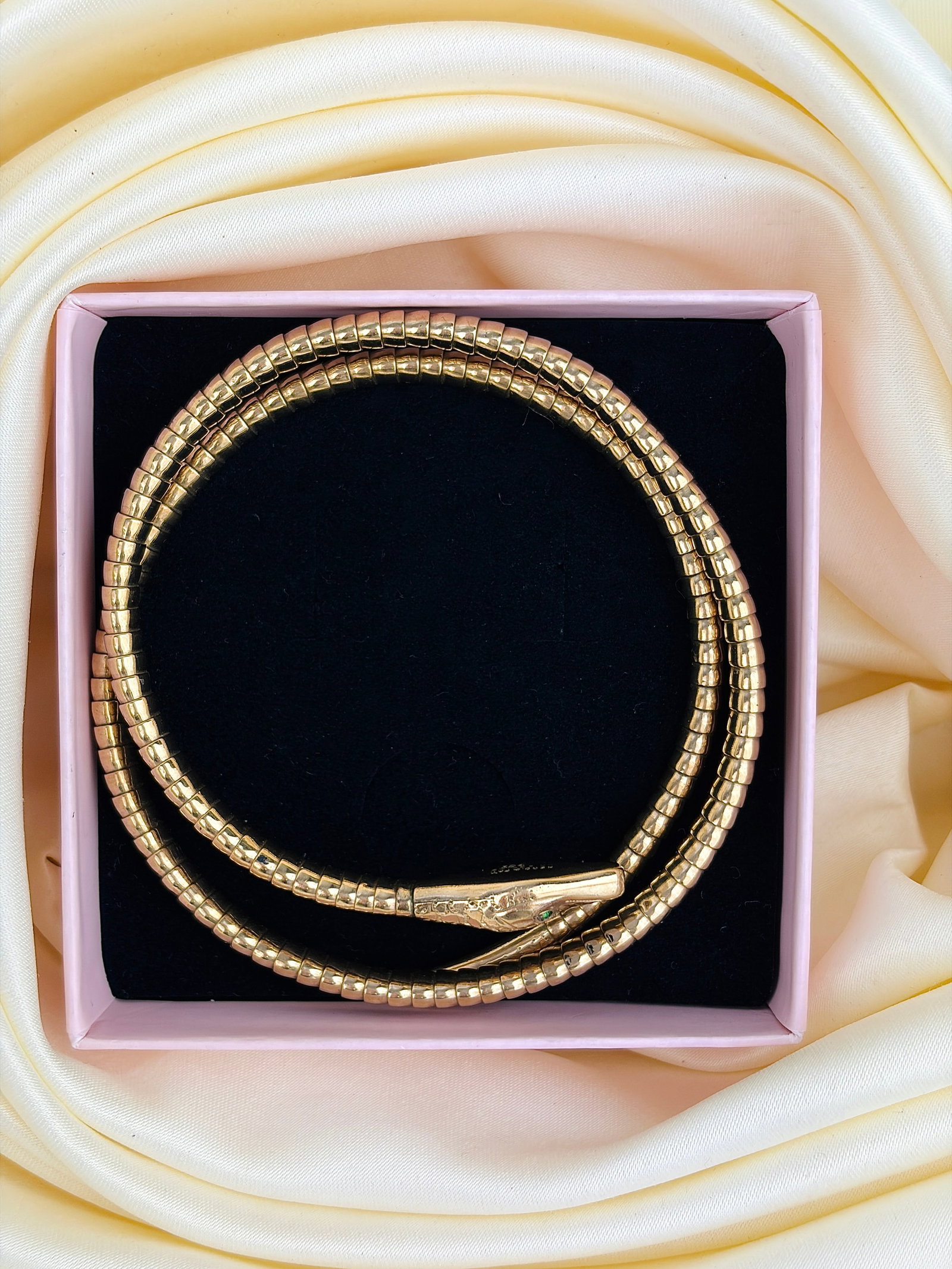 VINTAGE 9ct GOLD COILED SNAKE BANGLE / BRACELET - 6