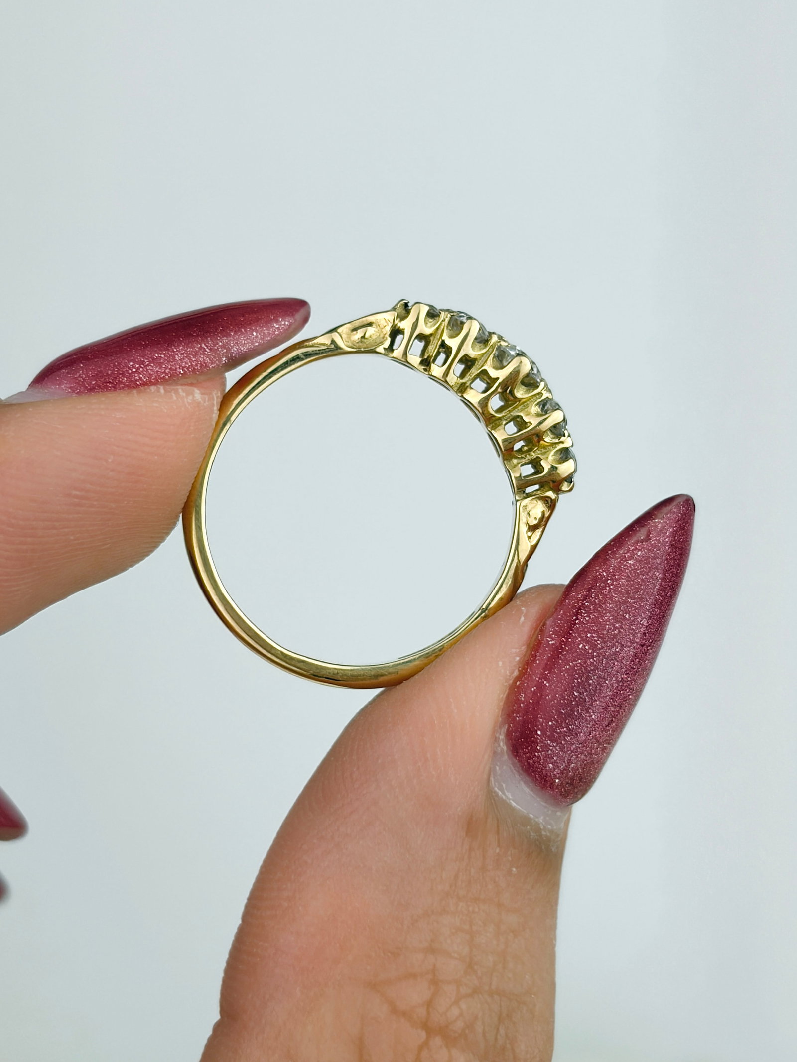 Wonderful Vintage 18ct Yellow Gold Diamond 5 Stone Ring - 6