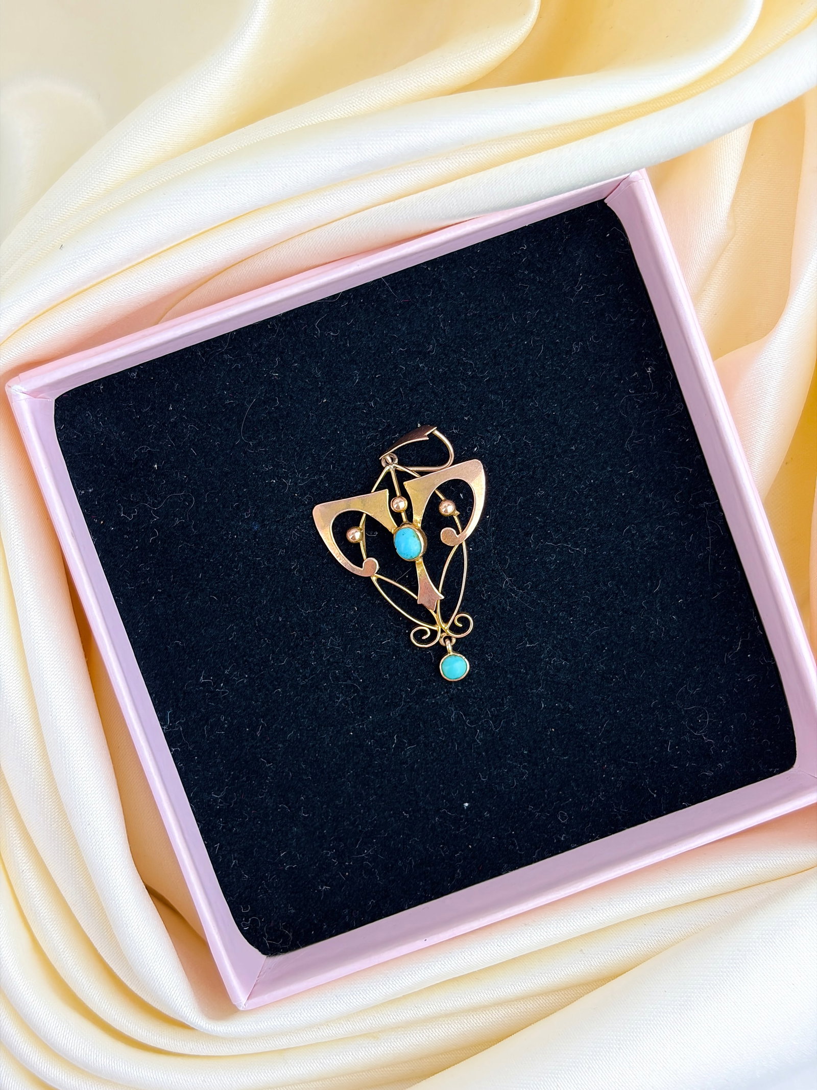 Antique 9ct Gold Ornate Turquoise Pendant - 6