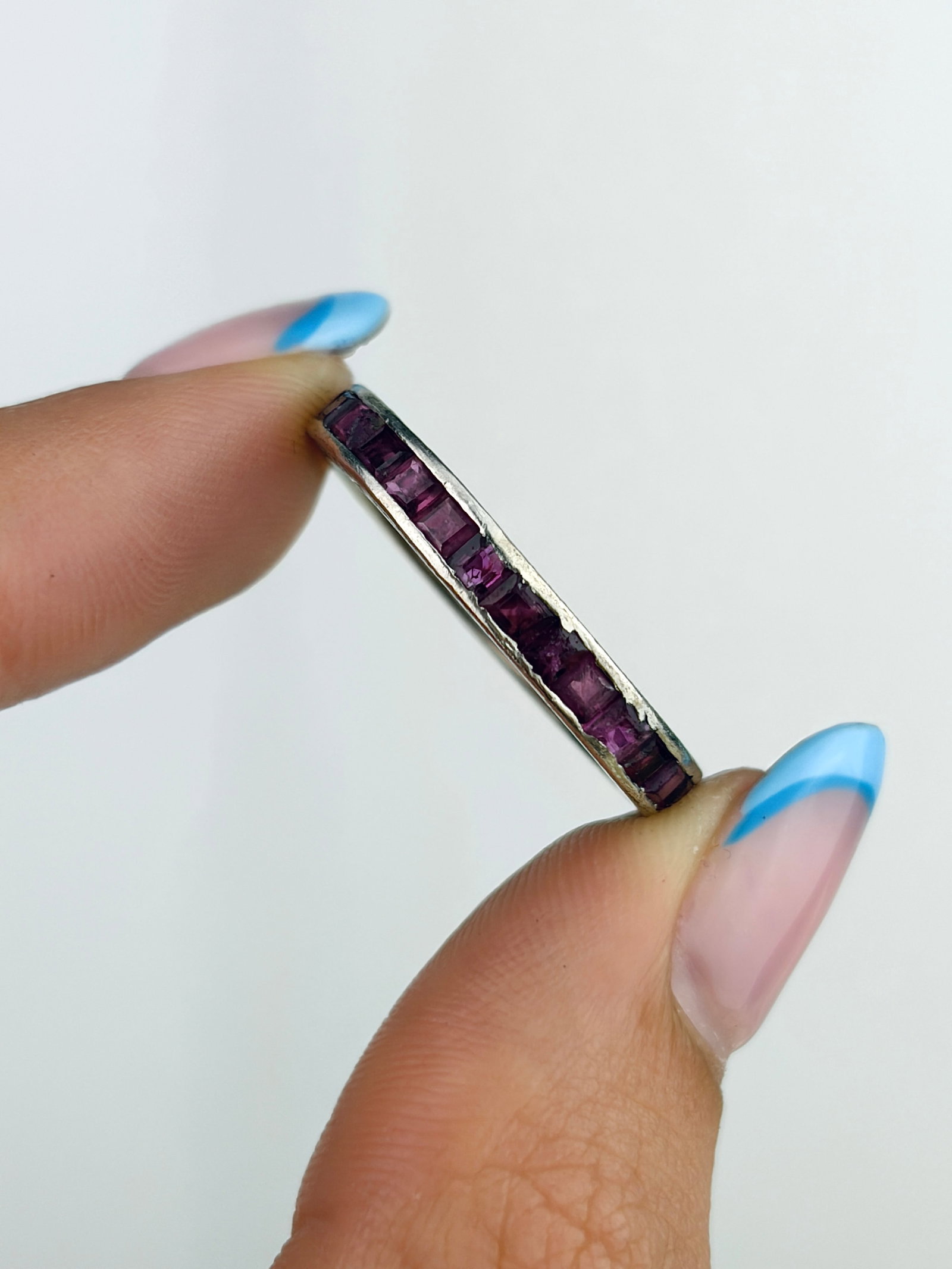ART DECO RUBY FULL ETERNITY BAND RING IN 18CT WHITE GOLD - 4
