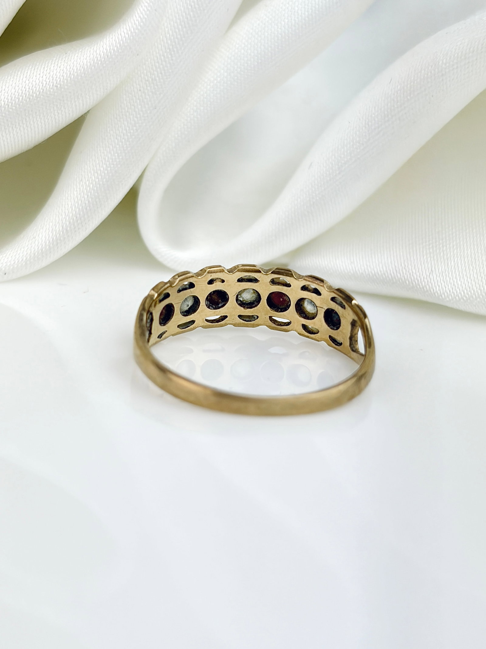Vintage 9ct Yellow Gold Garnet and White Stone Half Hoop Ring - 3