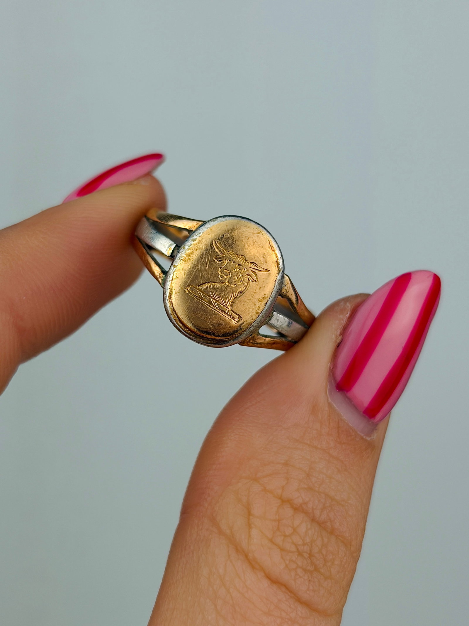 heavy antique 18ct yellow gold and platinum signet ring - 5