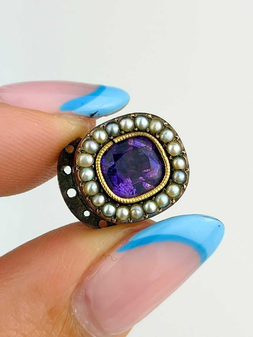 ANTIQUE AMETHYST AND PEARL CLASP: ANTIQUE AMETHYST AND PEARL CLASP