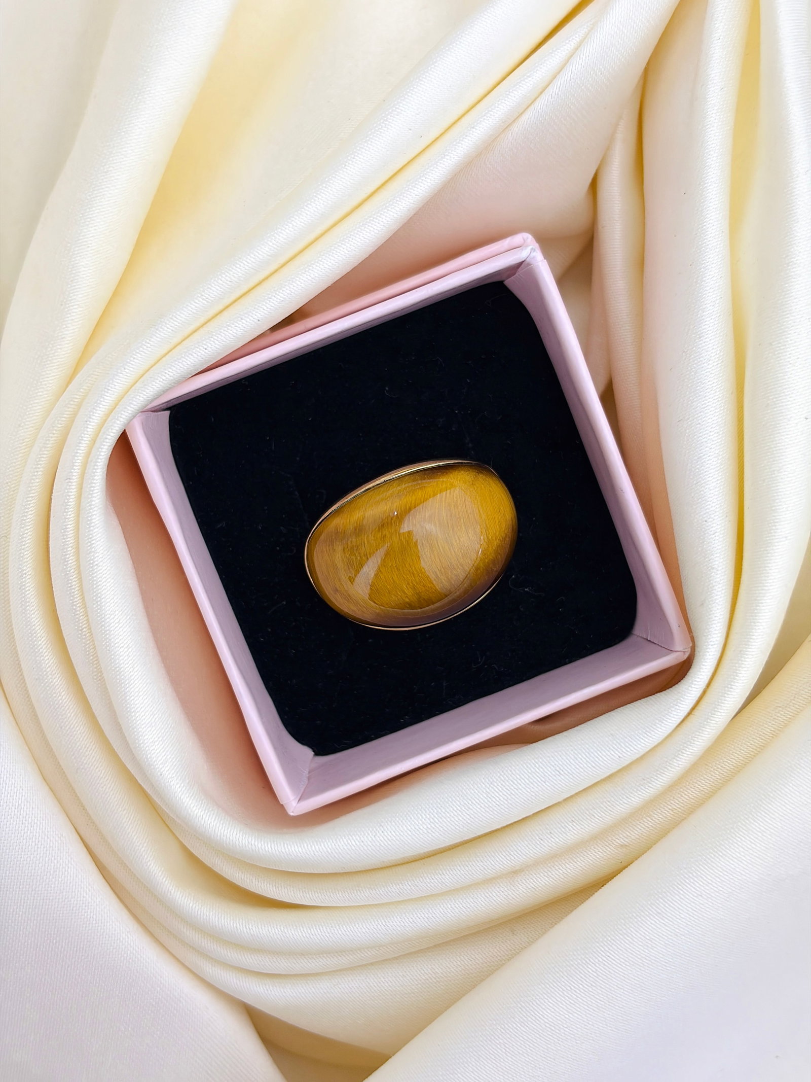 Chunky Vintage 9ct Yellow Gold Cabochon Tiger's Eye Dome Ring - 9