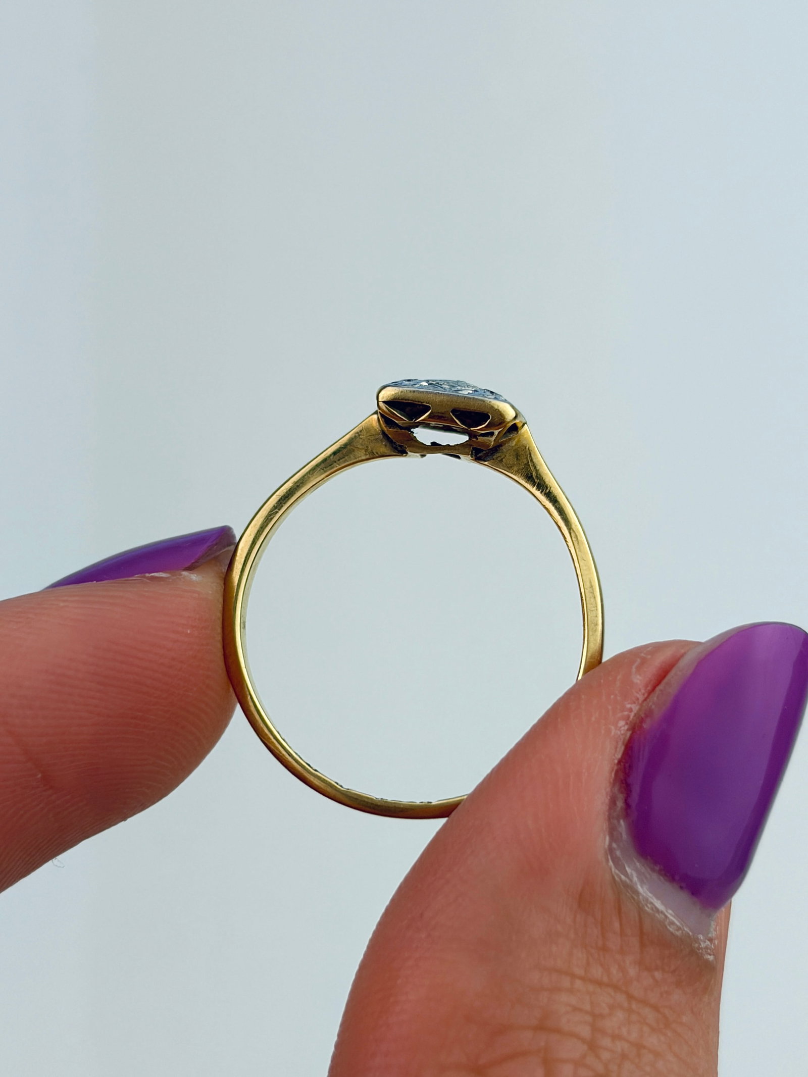 ANTIQUE ART DECO ERA 18CT GOLD AND PLATINUM DIAMOND PANEL RING - 6