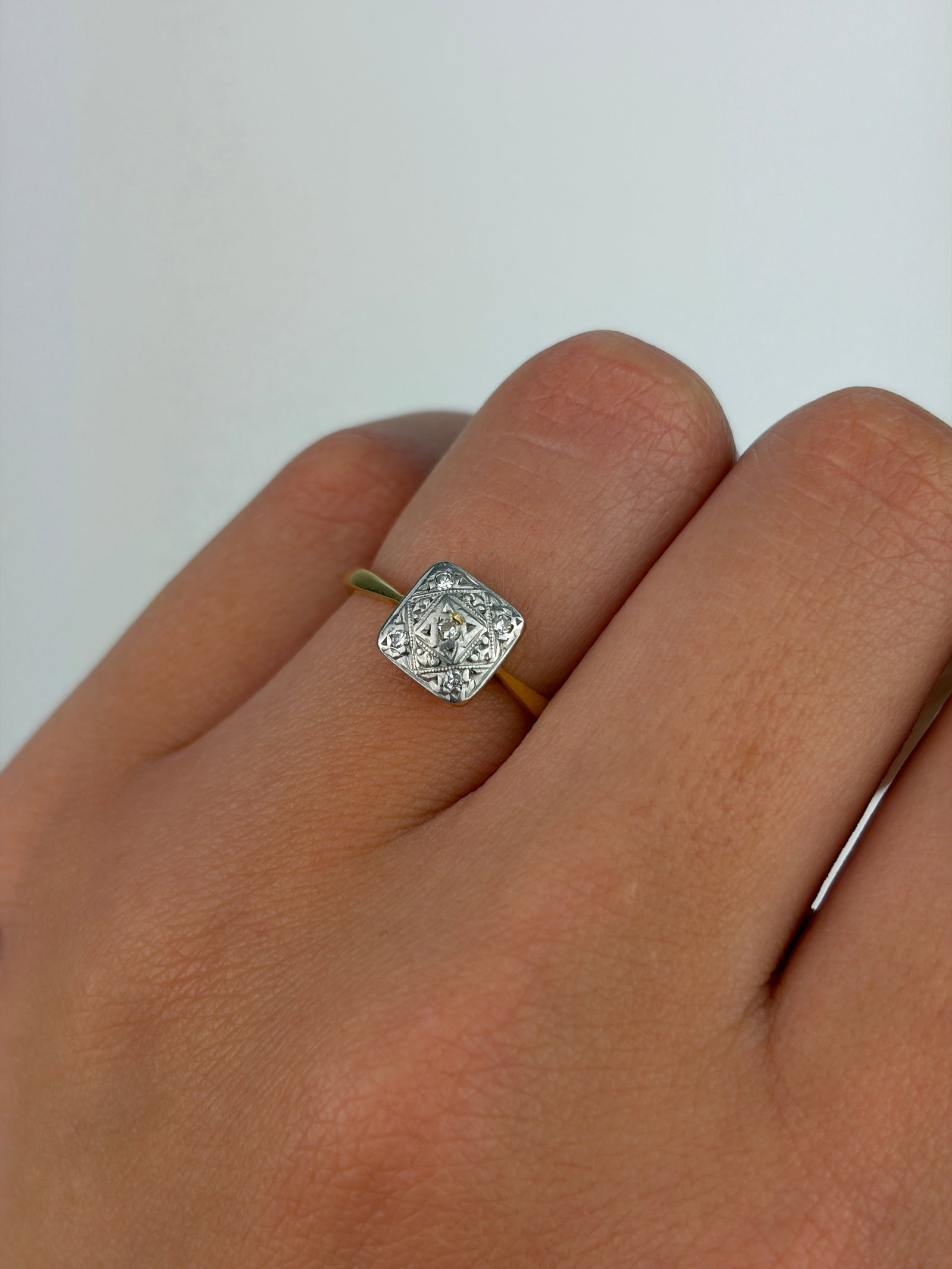 ANTIQUE ART DECO ERA 18CT GOLD AND PLATINUM DIAMOND PANEL RING - 9