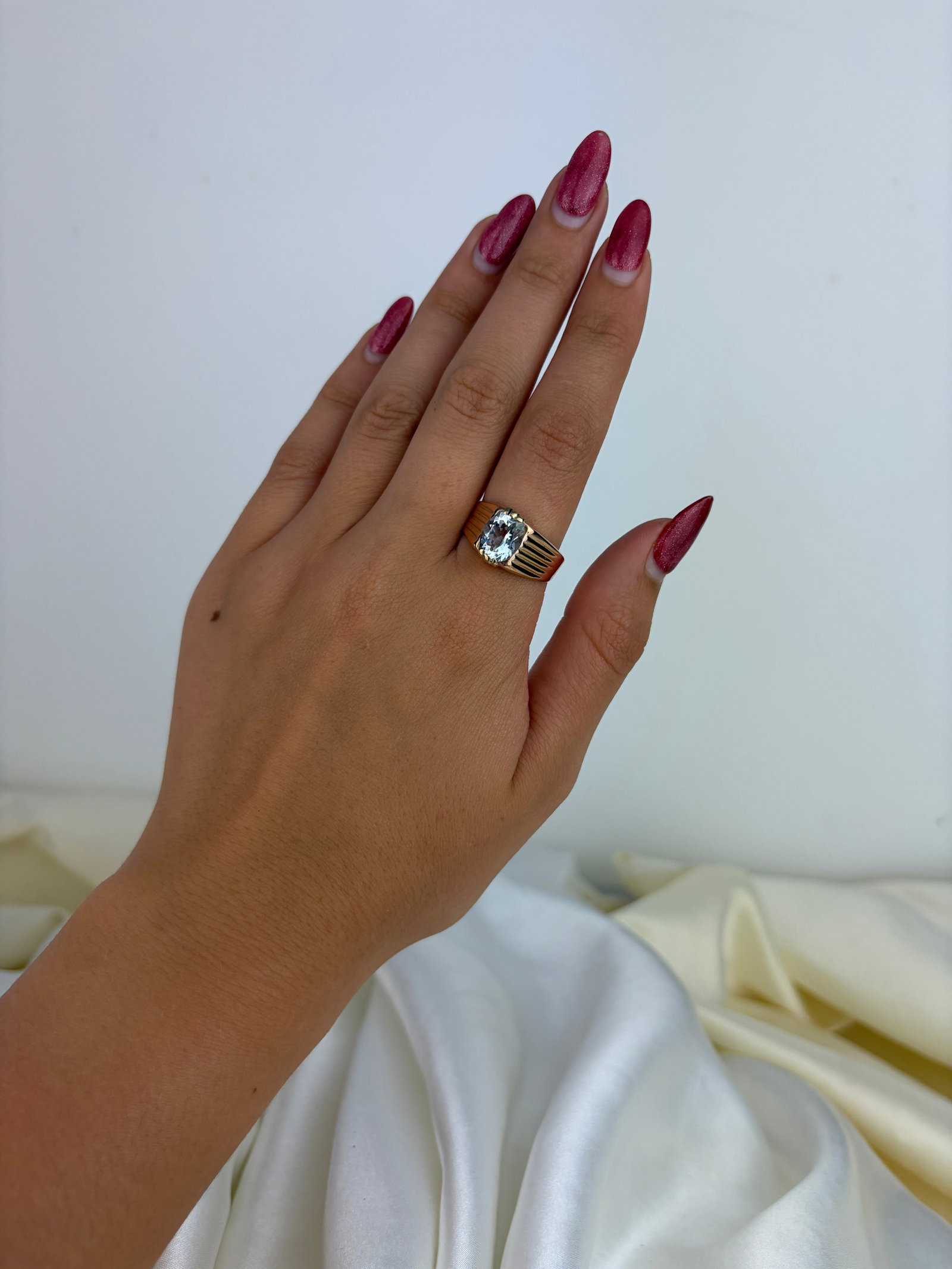Chunky Vintage 14ct Yellow Gold Aquamarine Ring - 7