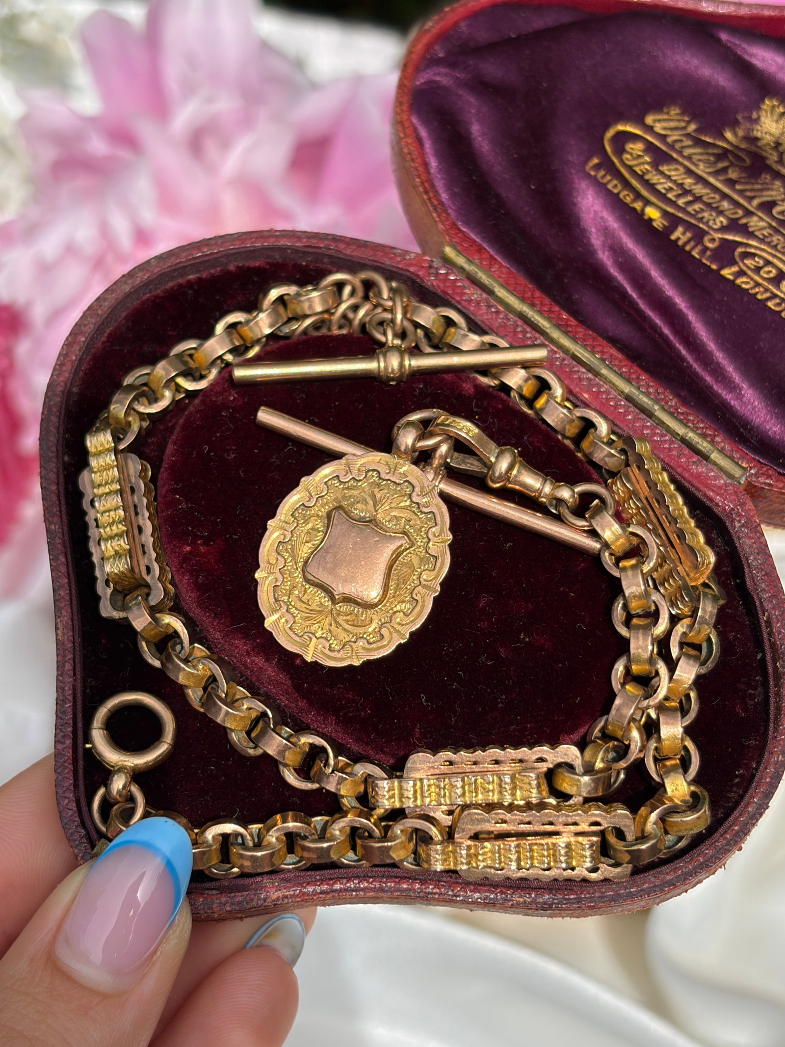 ANTIQUE 9CT YELLOW GOLD ALBERT CHAIN WITH STARS AND BARS LINK, MEDAL, TBARS AND DOGCLIP - 11