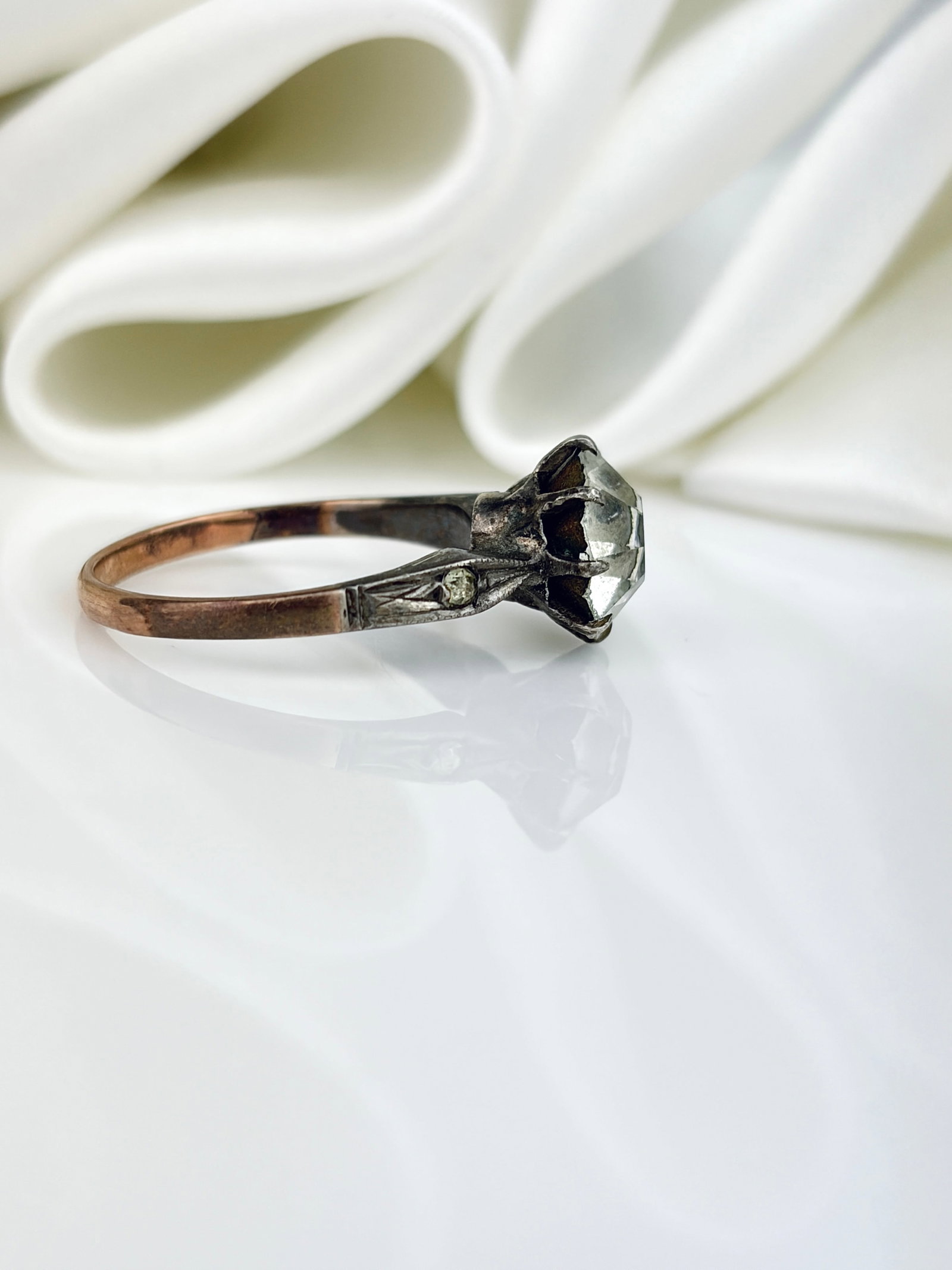 Antique 9ct Gold and Silver Paste Ring - 2