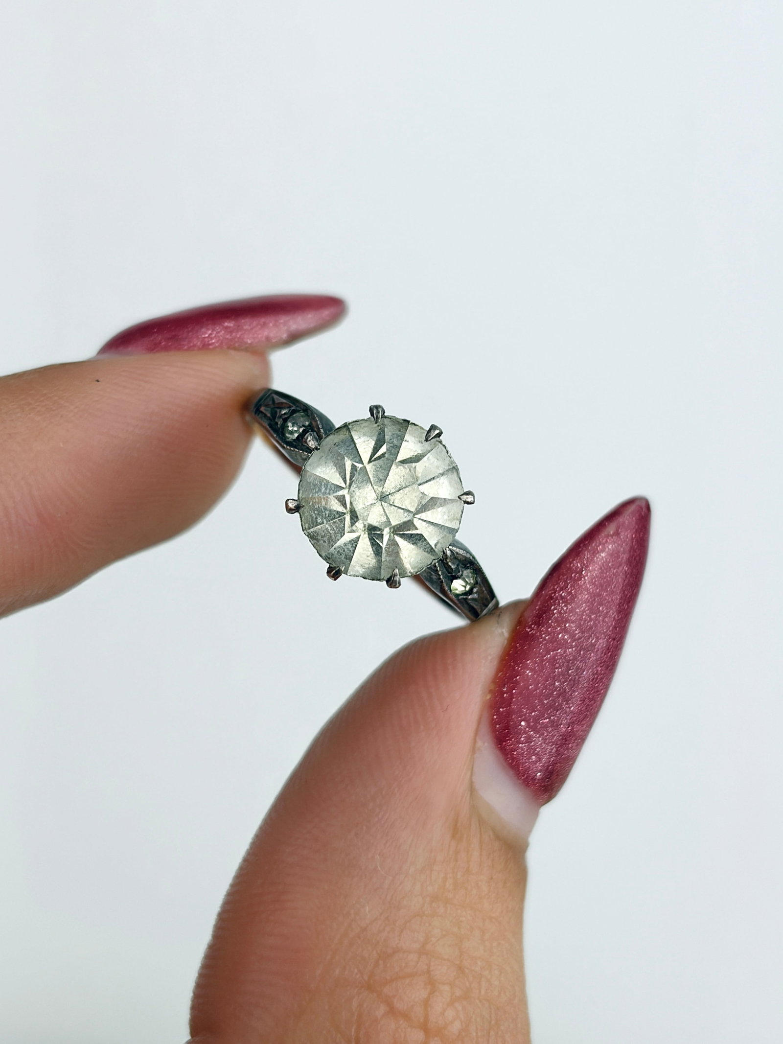 Antique 9ct Gold and Silver Paste Ring - 5