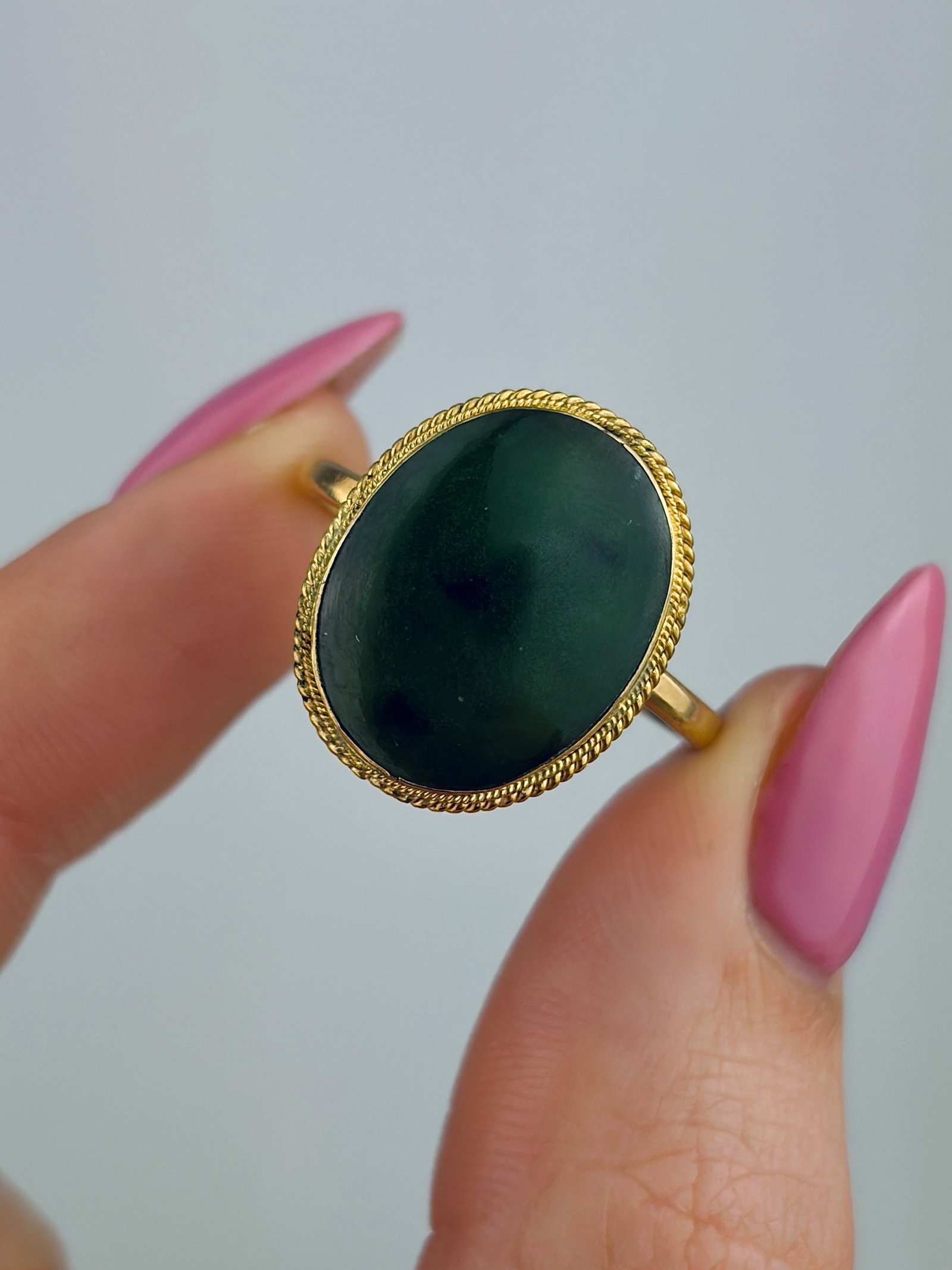ANTIQUE AGATE RING IN 15CT GOLD - 5