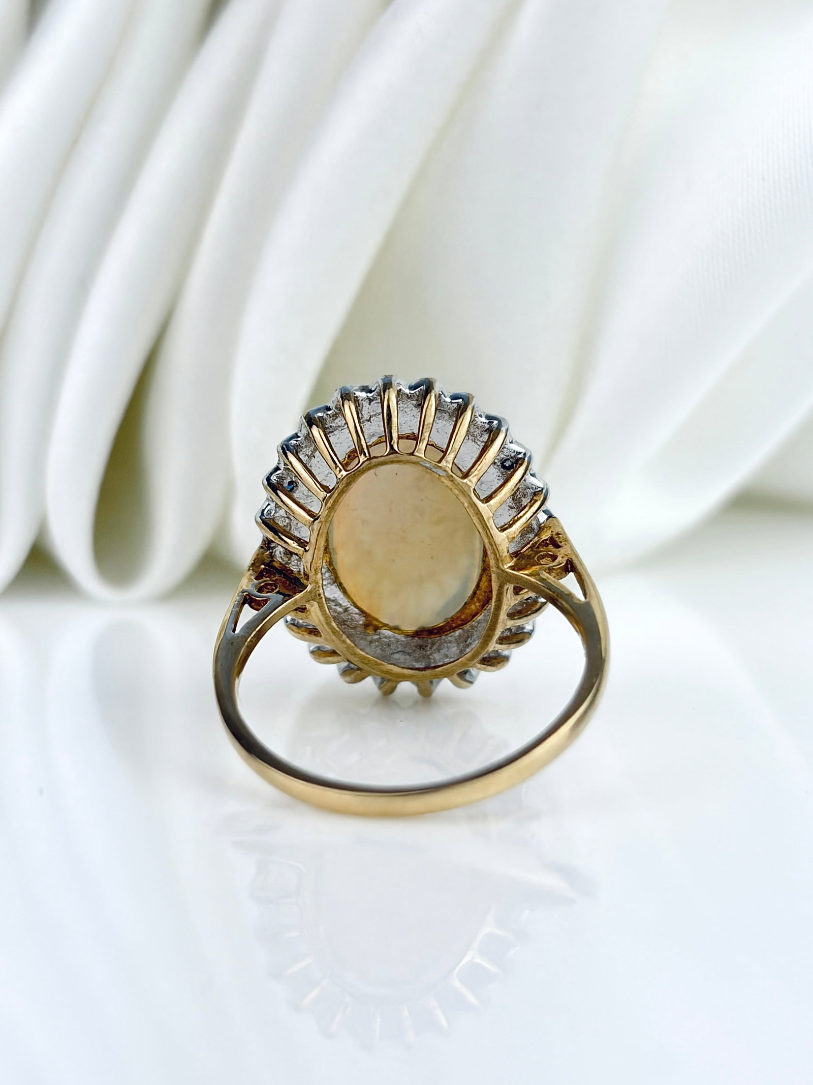 Lovely Large Opal and Diamond Halo Ring in 9ct Yellow Gold - 3