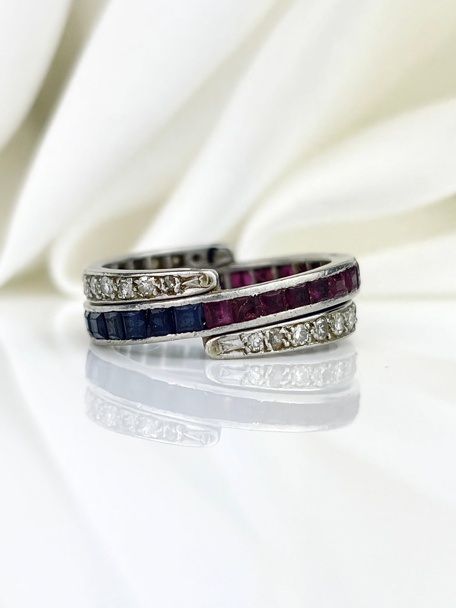 Antique Art Deco Sapphire and Ruby 'Day and Night' Flip Ring in 18ct White Gold: Antique Art Deco Sapphire and Ruby 'Day and Night' Flip Ring in 18ct White Gold Exceptional full eternity ring that can be worn in so many ways!