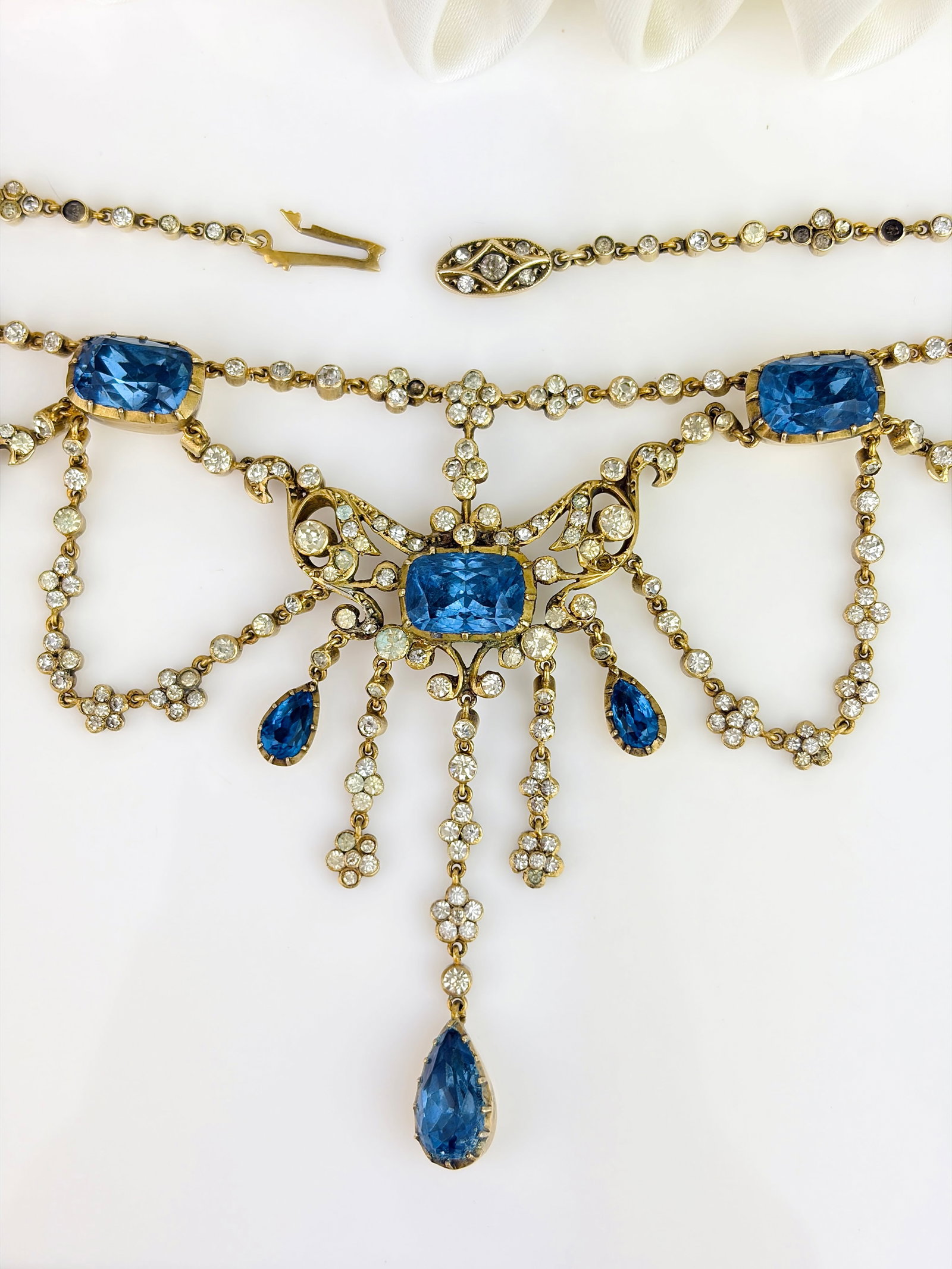 Antique Ornate Blue and White Paste Drop Necklace - 4