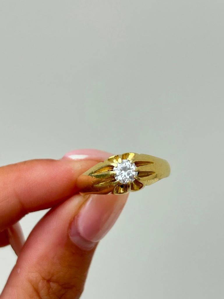 Chunky antique 18ct yellow gold 65point diamond buttercup ring - 6