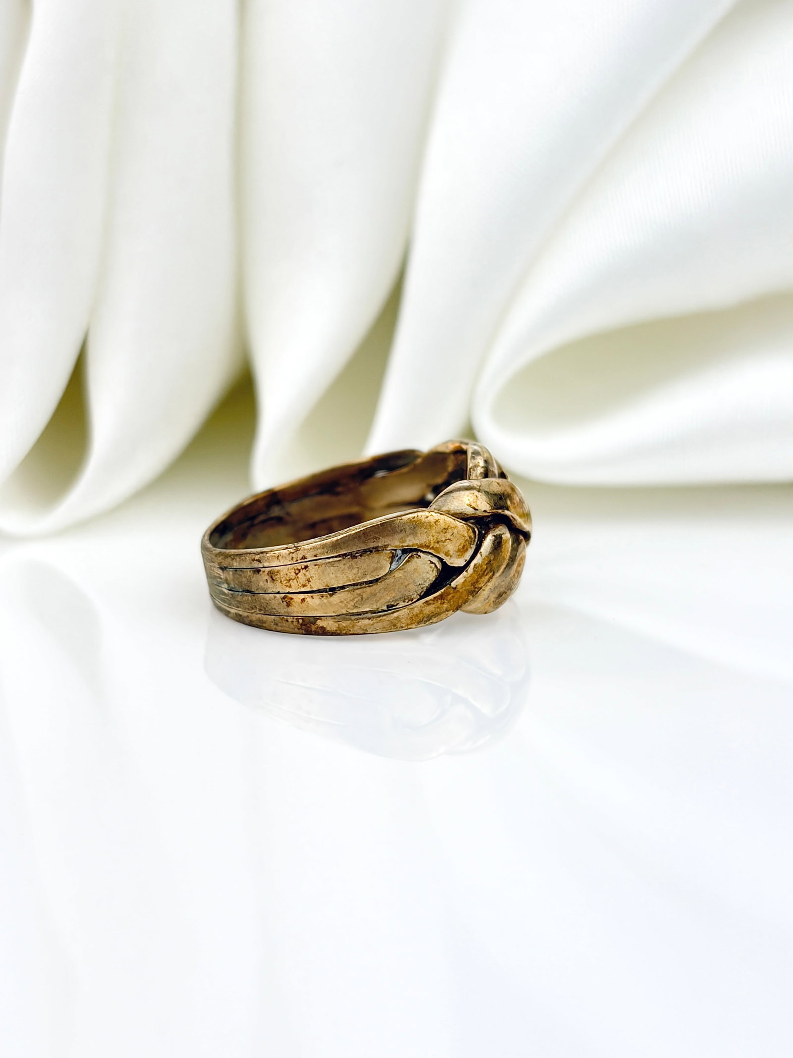 VINTAGE 9CT YELLOW GOLD LOVERS KNOT RING - 3