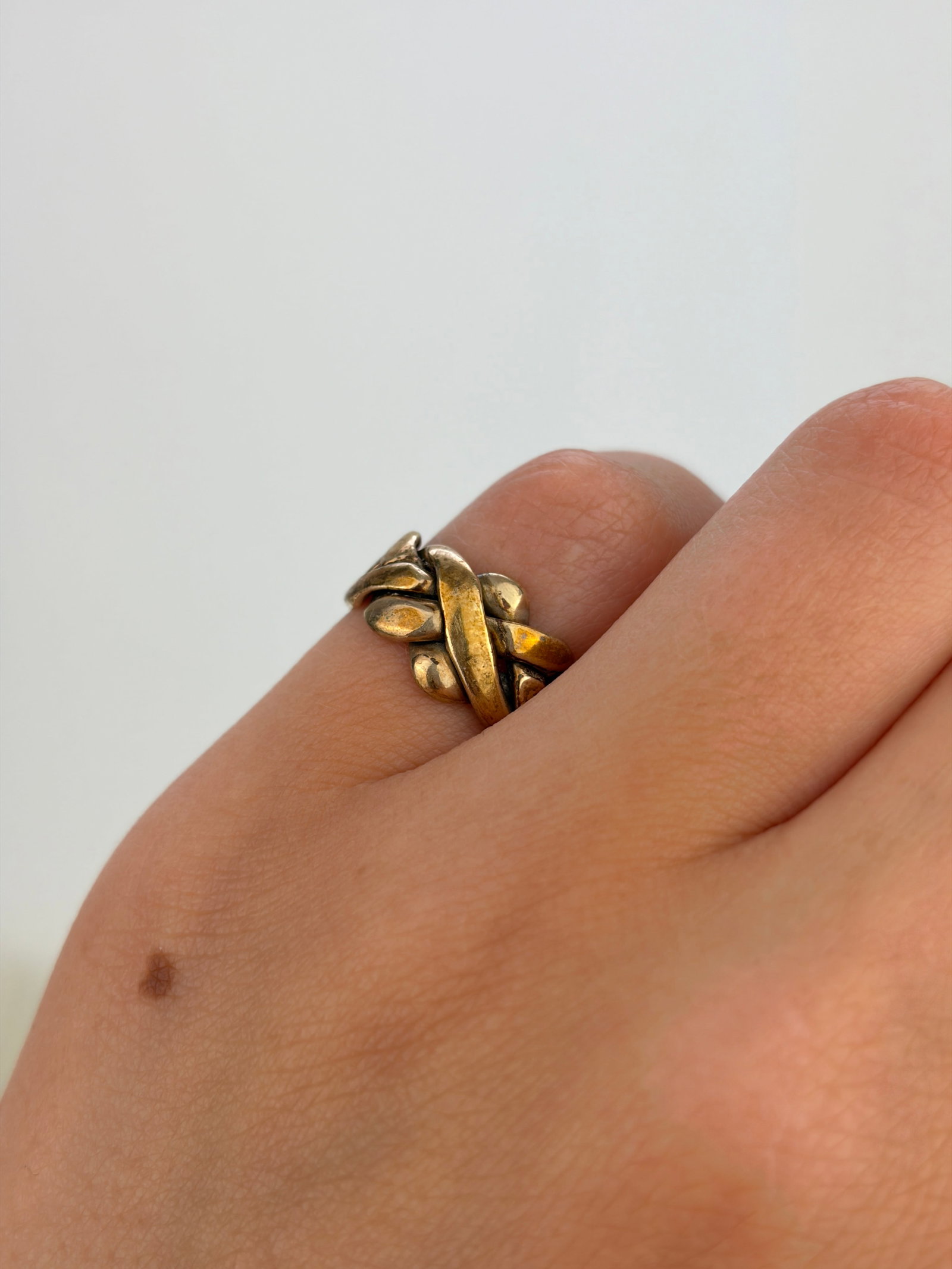 VINTAGE 9CT YELLOW GOLD LOVERS KNOT RING - 9