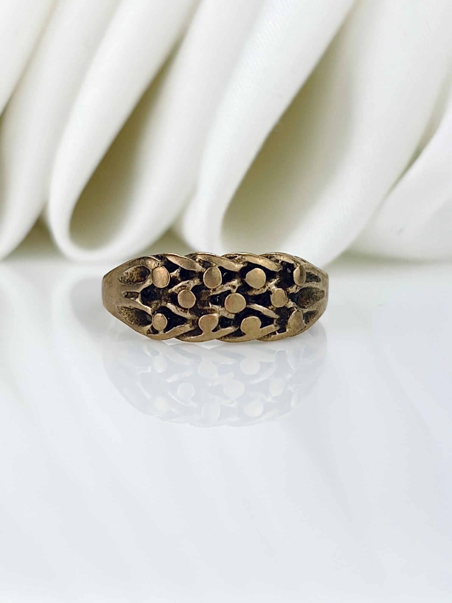 Vintage 9ct Yellow Gold Small Size Keeper Ring: Vintage 9ct Yellow Gold Small Size Keeper Ring Sweet pinky ring!