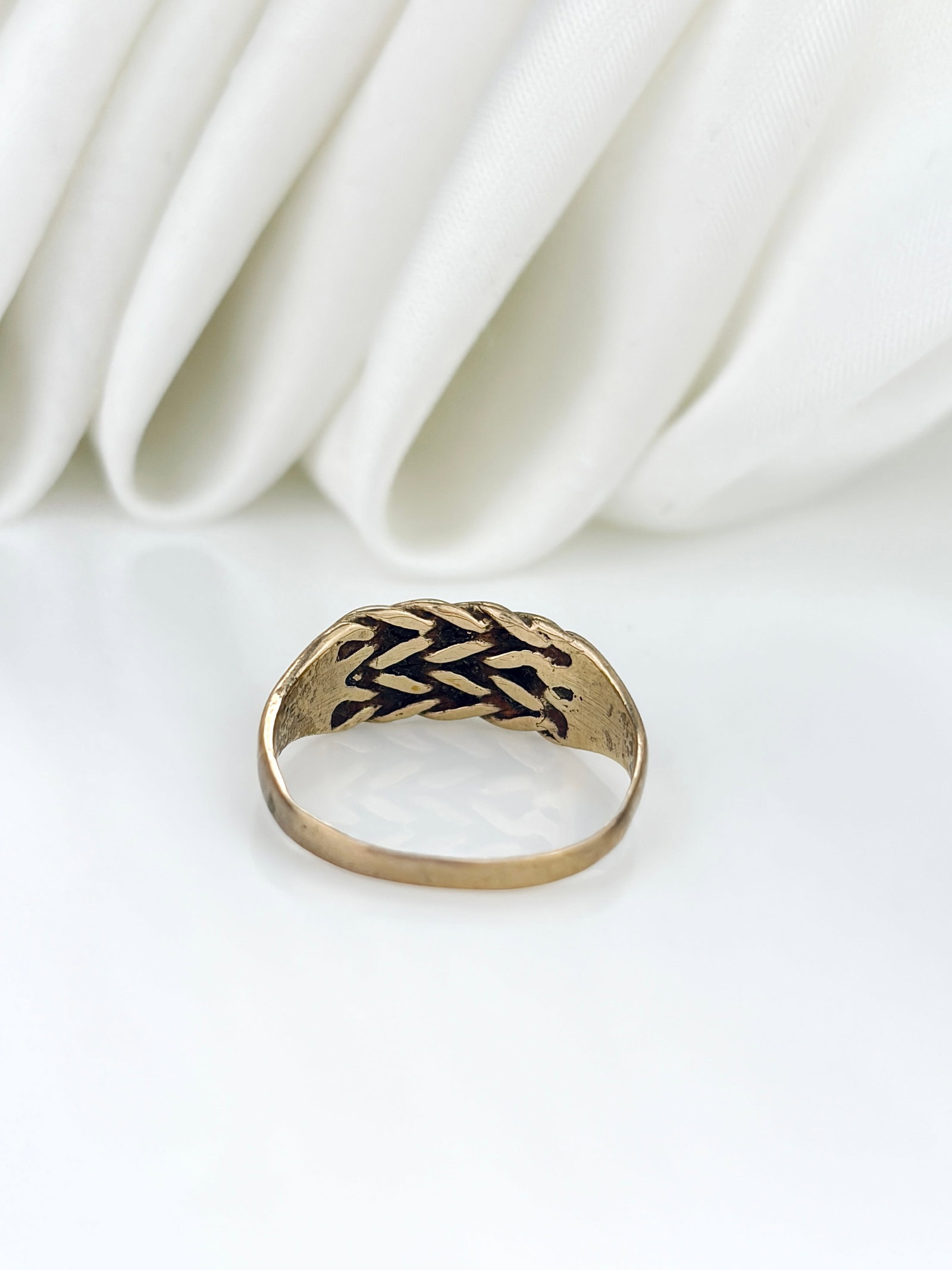 Vintage 9ct Yellow Gold Small Size Keeper Ring - 3