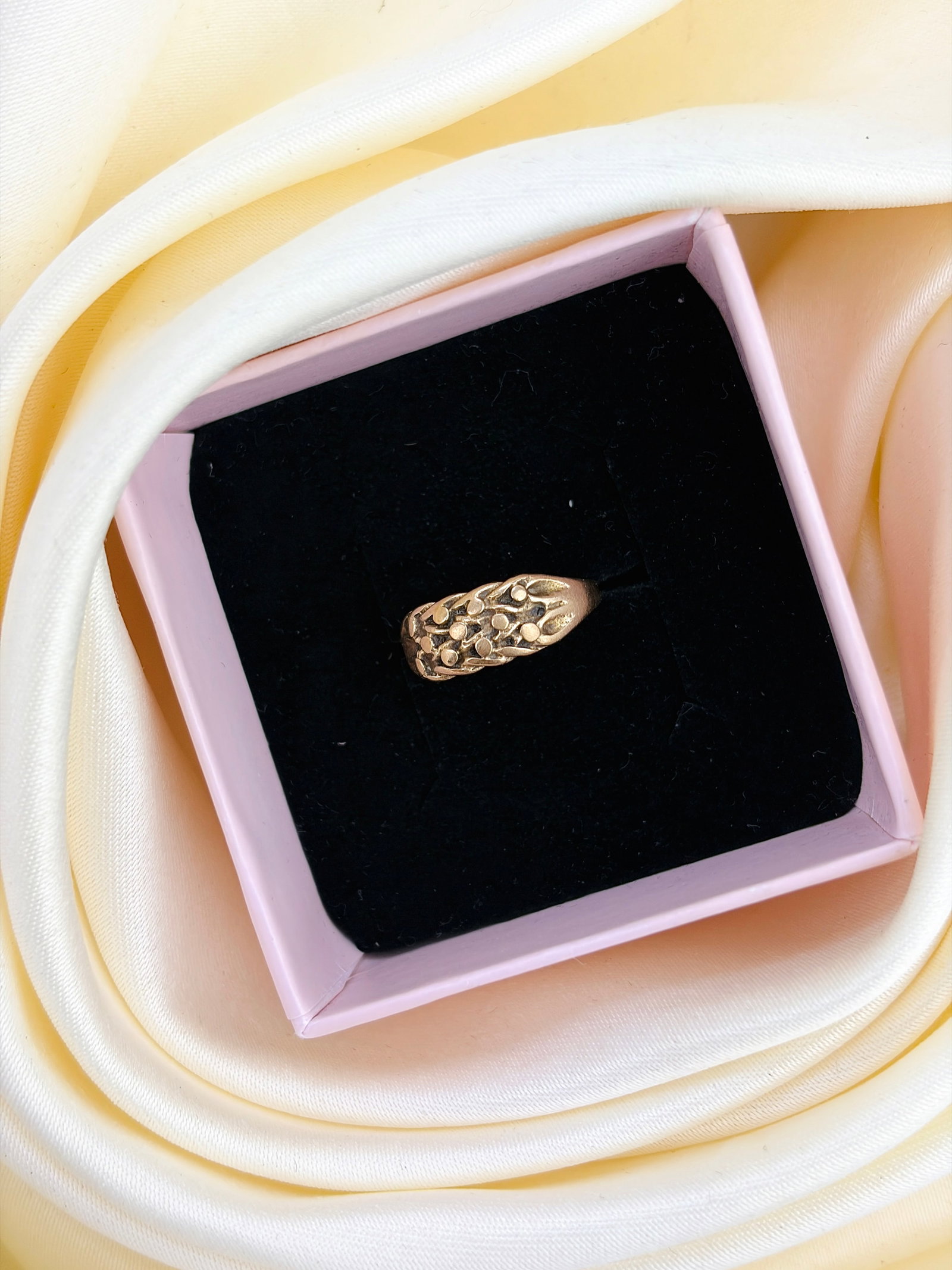 Vintage 9ct Yellow Gold Small Size Keeper Ring - 9