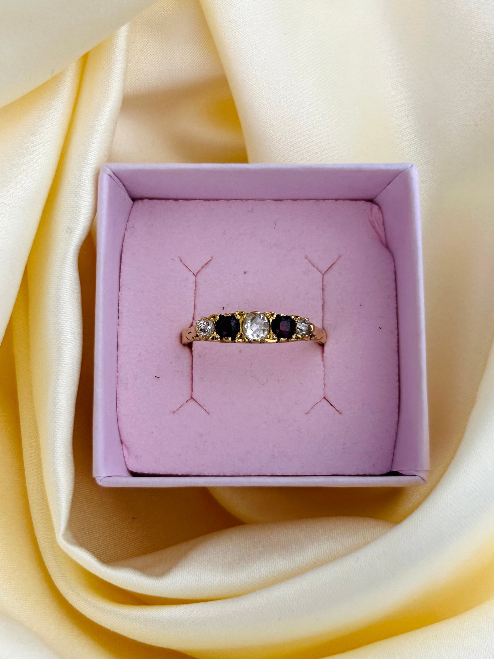 Antique 18ct Yellow Gold Garnet and Diamond Scroll Set 5 Stone Ring - 7