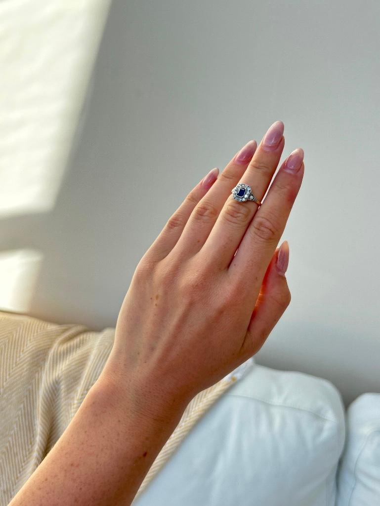 *Edwardian Sapphire and Diamond 18 Carat Gold Cluster Ring - 8