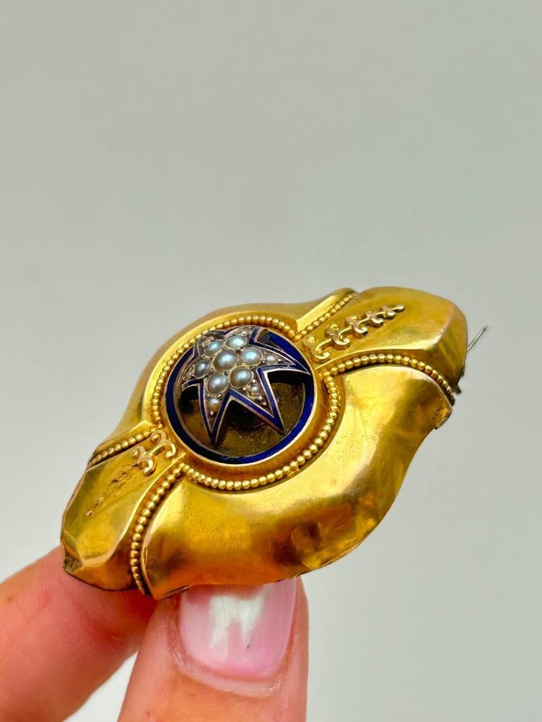 Heavy 15ct yellow gold enamel and pearl star brooch with locket back - 14