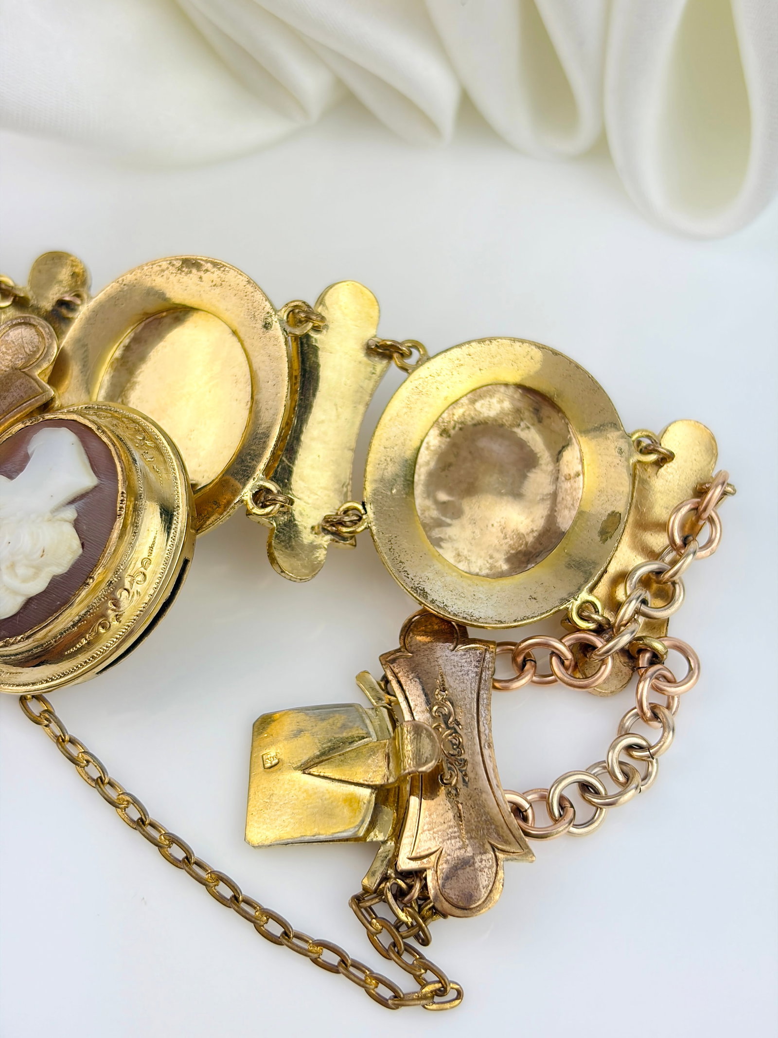 ANTIQUE LARGE GILT METAL CAMEO BRACELET WITH SAFETY CHAIN - 8