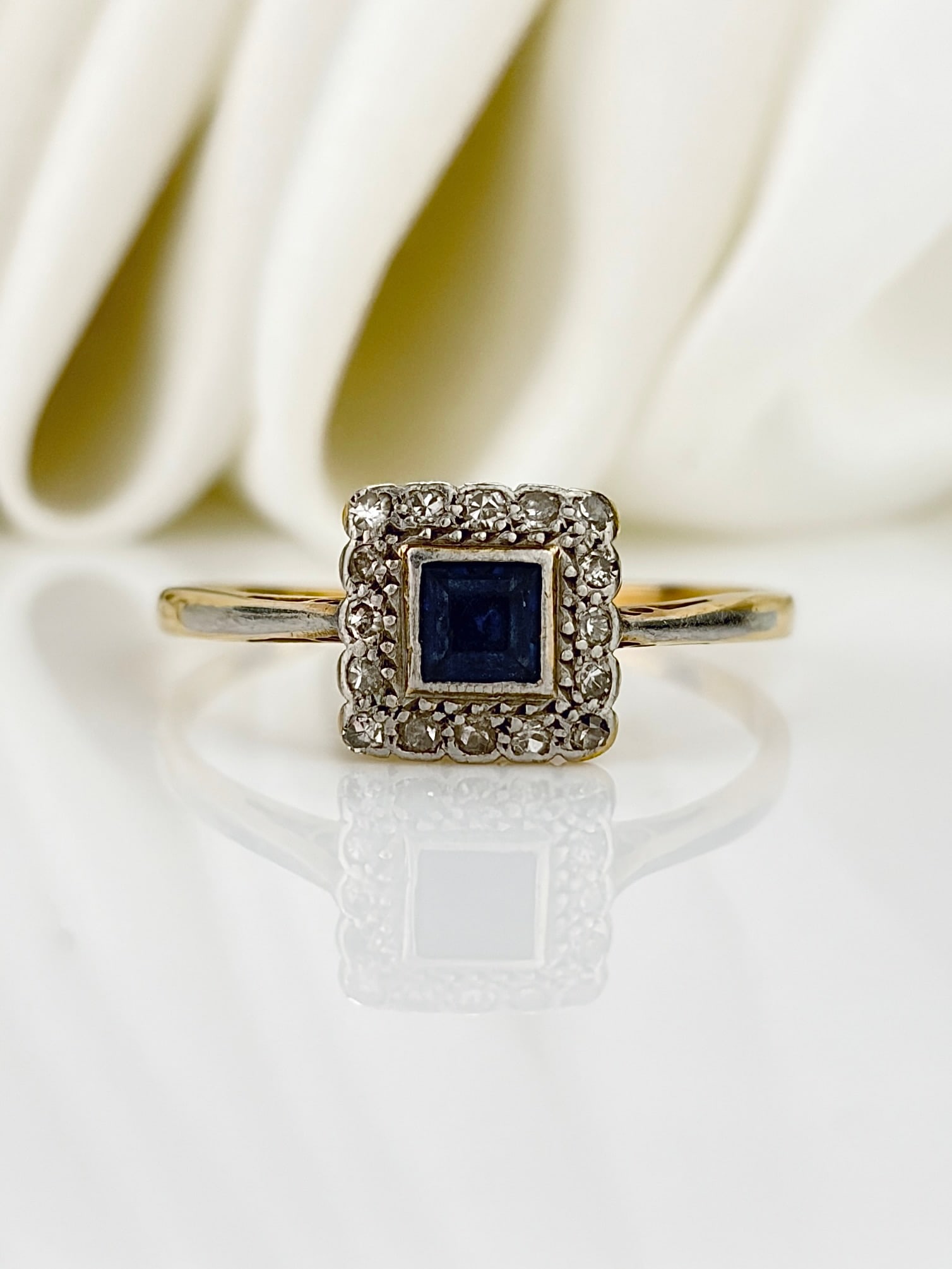 Sweet 18ct Gold and Platinum Sapphire and Diamond Square Ring: Sweet 18ct Gold and Platinum Sapphire and Diamond Square Ring Such a cute ring!