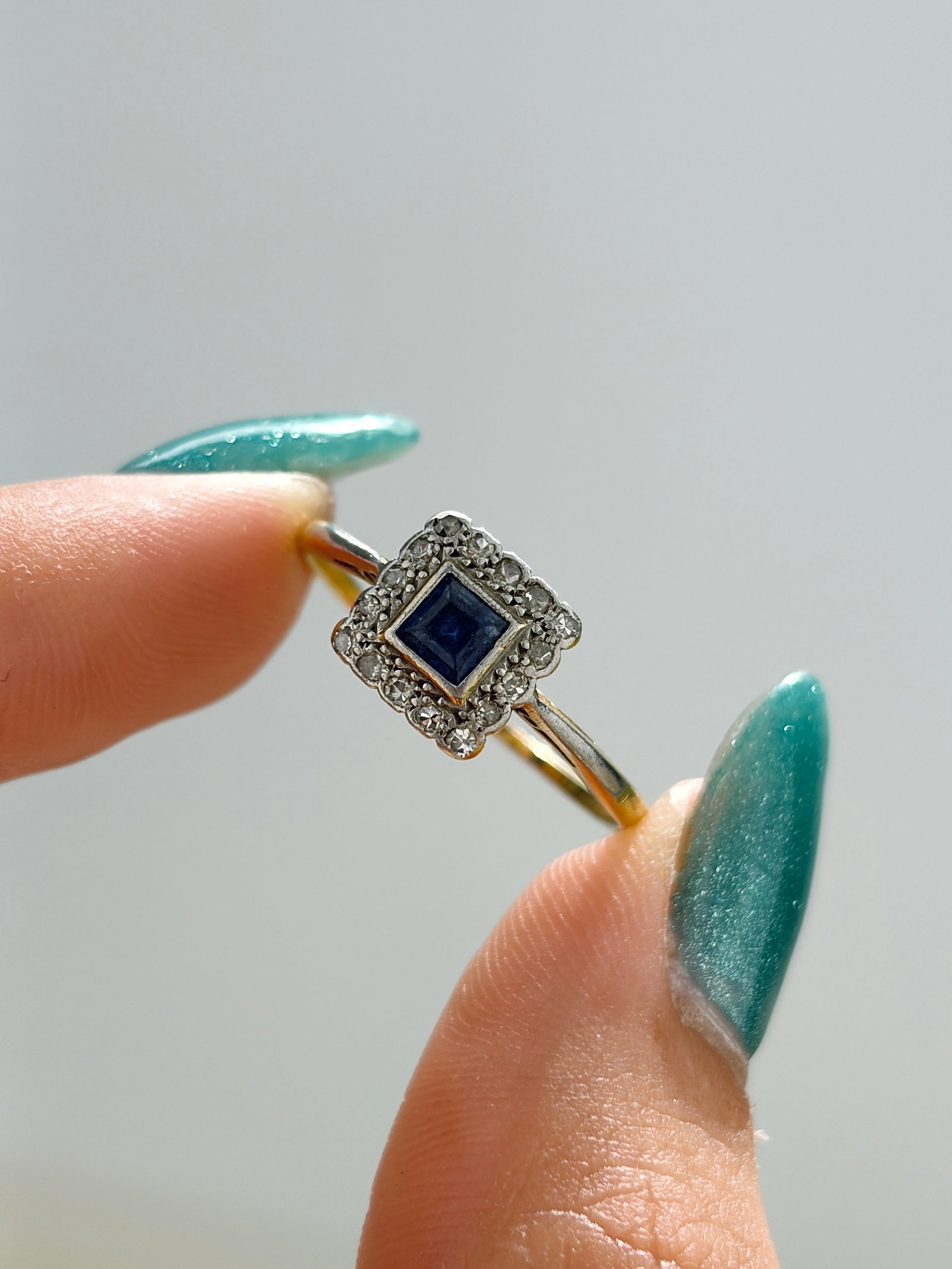 Sweet 18ct Gold and Platinum Sapphire and Diamond Square Ring - 5