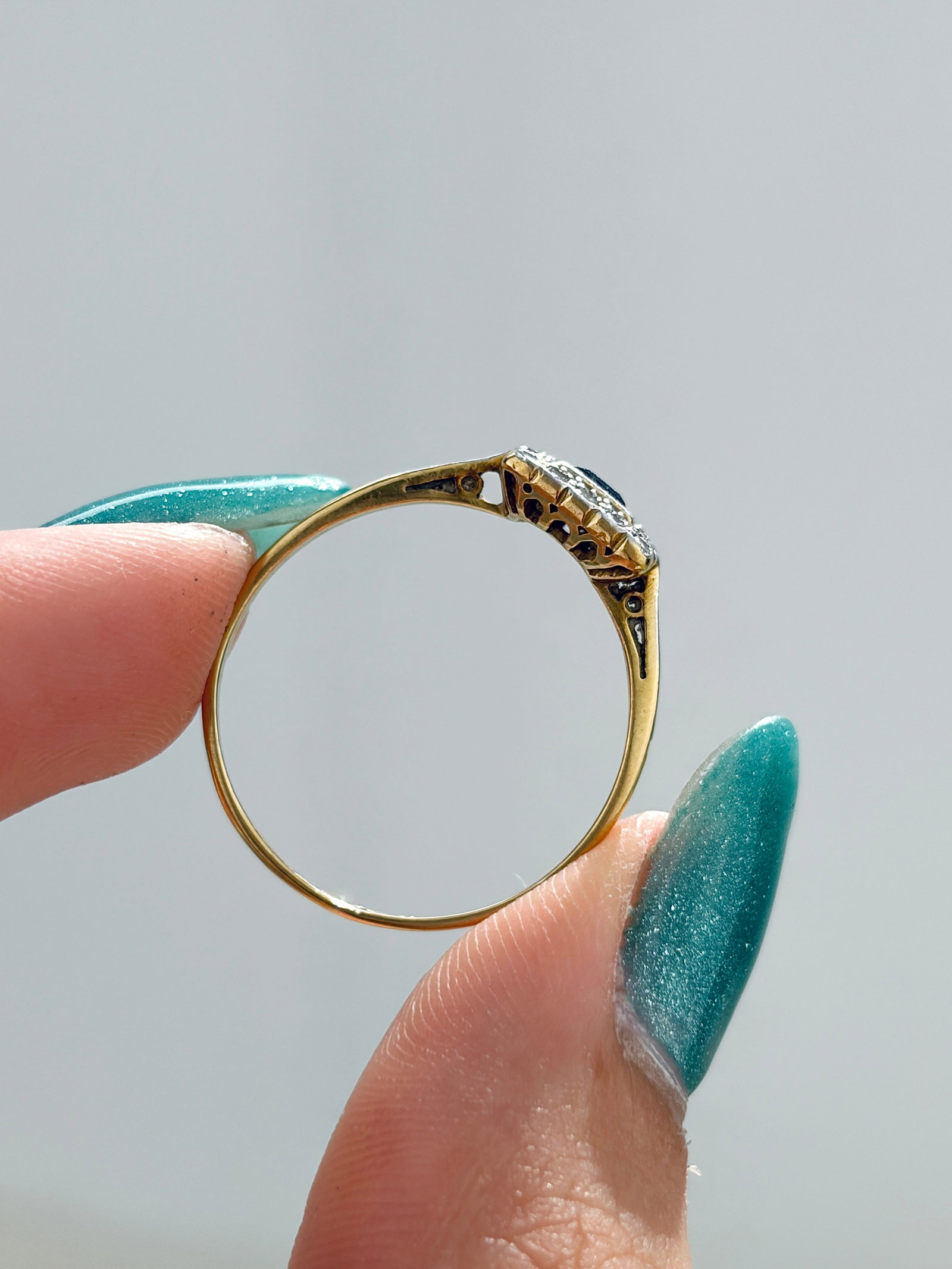 Sweet 18ct Gold and Platinum Sapphire and Diamond Square Ring - 6
