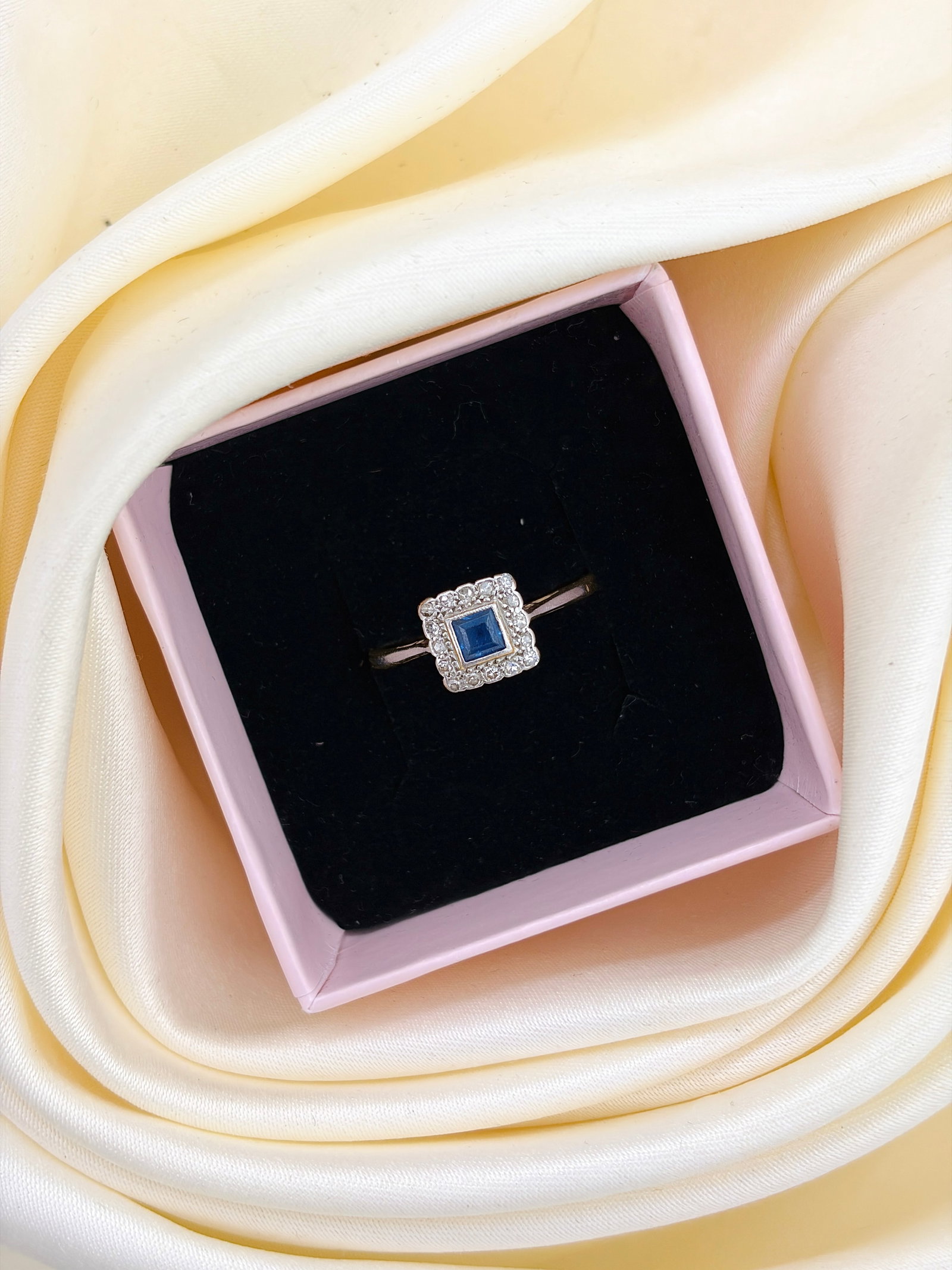 Sweet 18ct Gold and Platinum Sapphire and Diamond Square Ring - 9