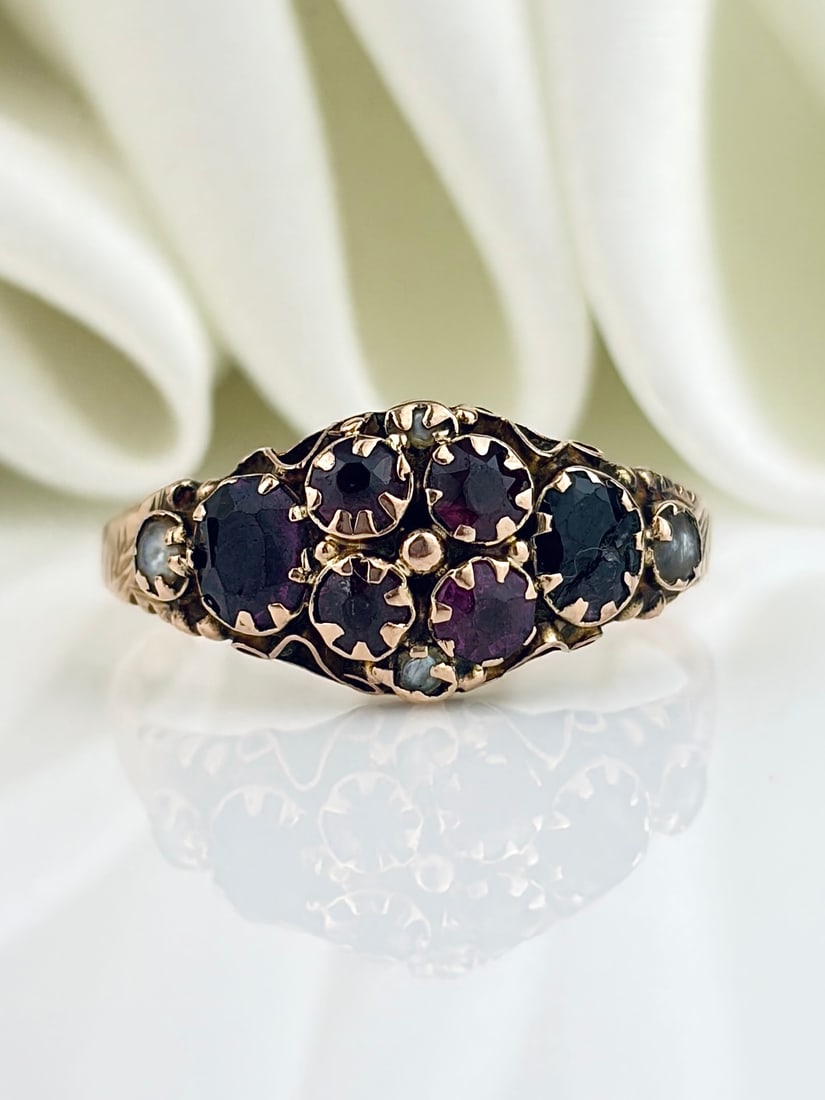 ANTIQUE VICTORIAN AMETHYST AND PEARL CLUSTER RING IN GOLD: ANTIQUE VICTORIAN AMETHYST AND PEARL CLUSTER RING IN GOLD Gorgeous ring!