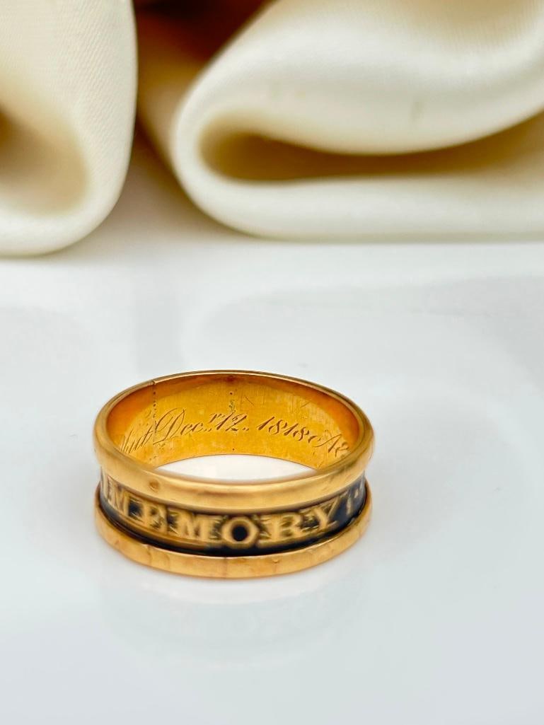 Wide Antique 18ct Yellow Gold Black Enamel Mourning Band Ring in Antique Box - 13