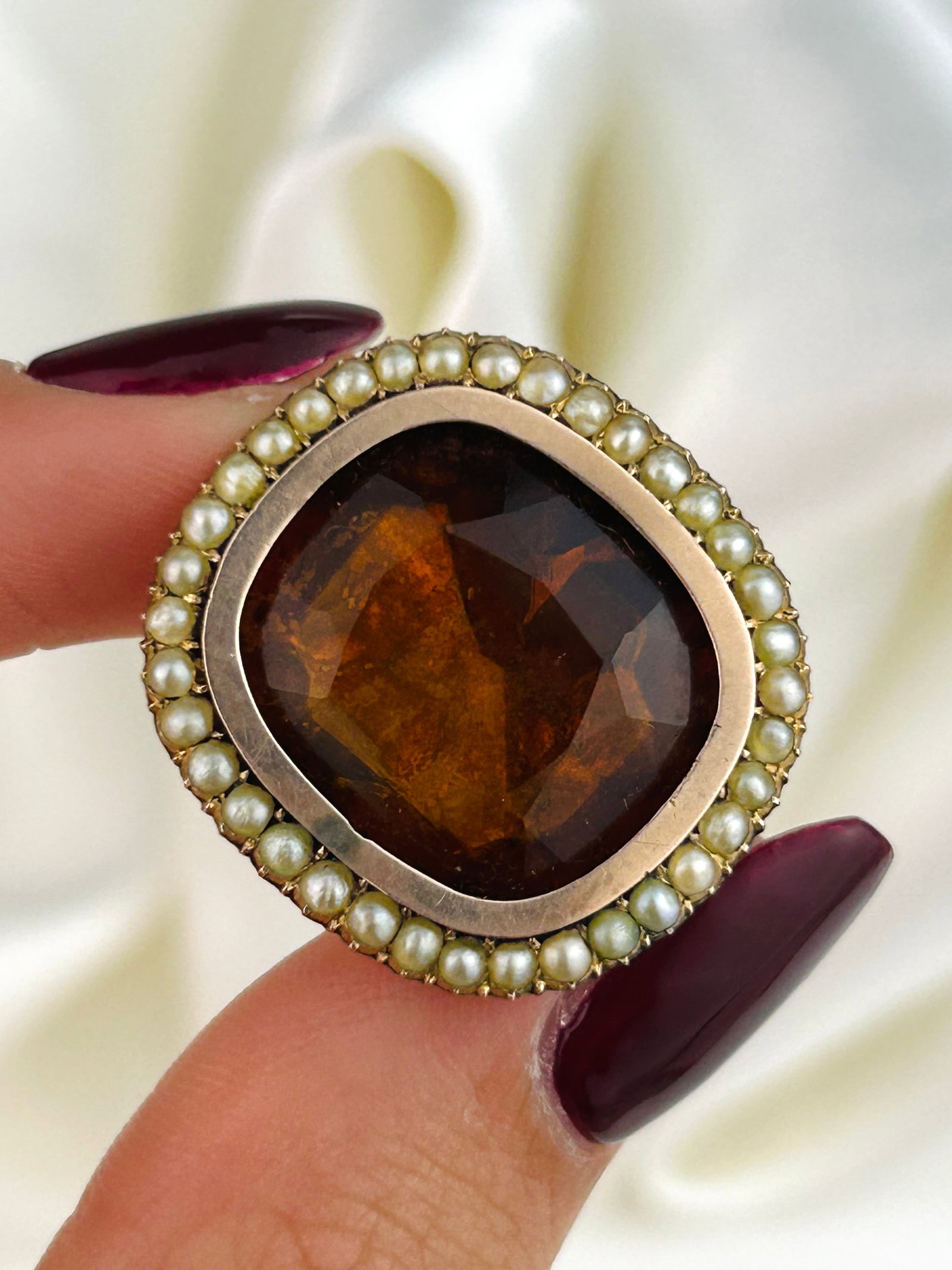 Antique Foiled Back Yellow Paste and Pearl Brooch in Gold - 7