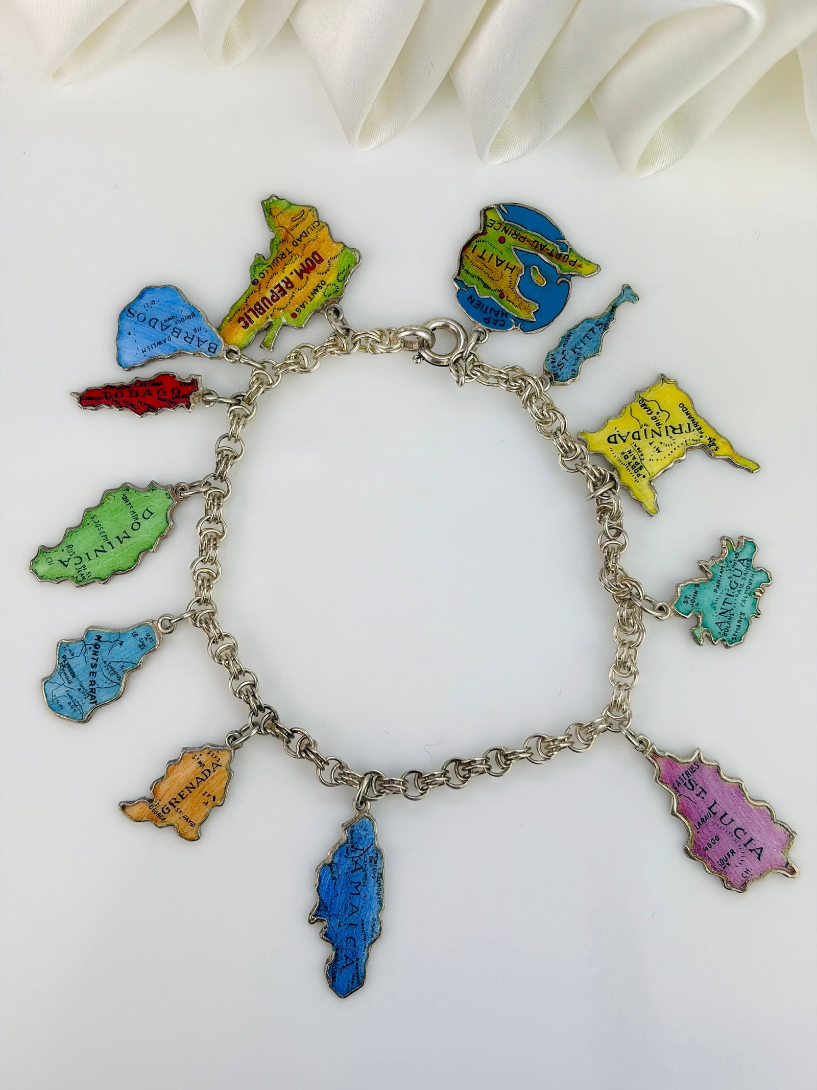 Vintage Sterling Silver Enamel Caribbean Island Map Charm Bracelet: Vintage Sterling Silver Enamel Caribbean Island Map Charm Bracelet Amazing enamel bracelet!