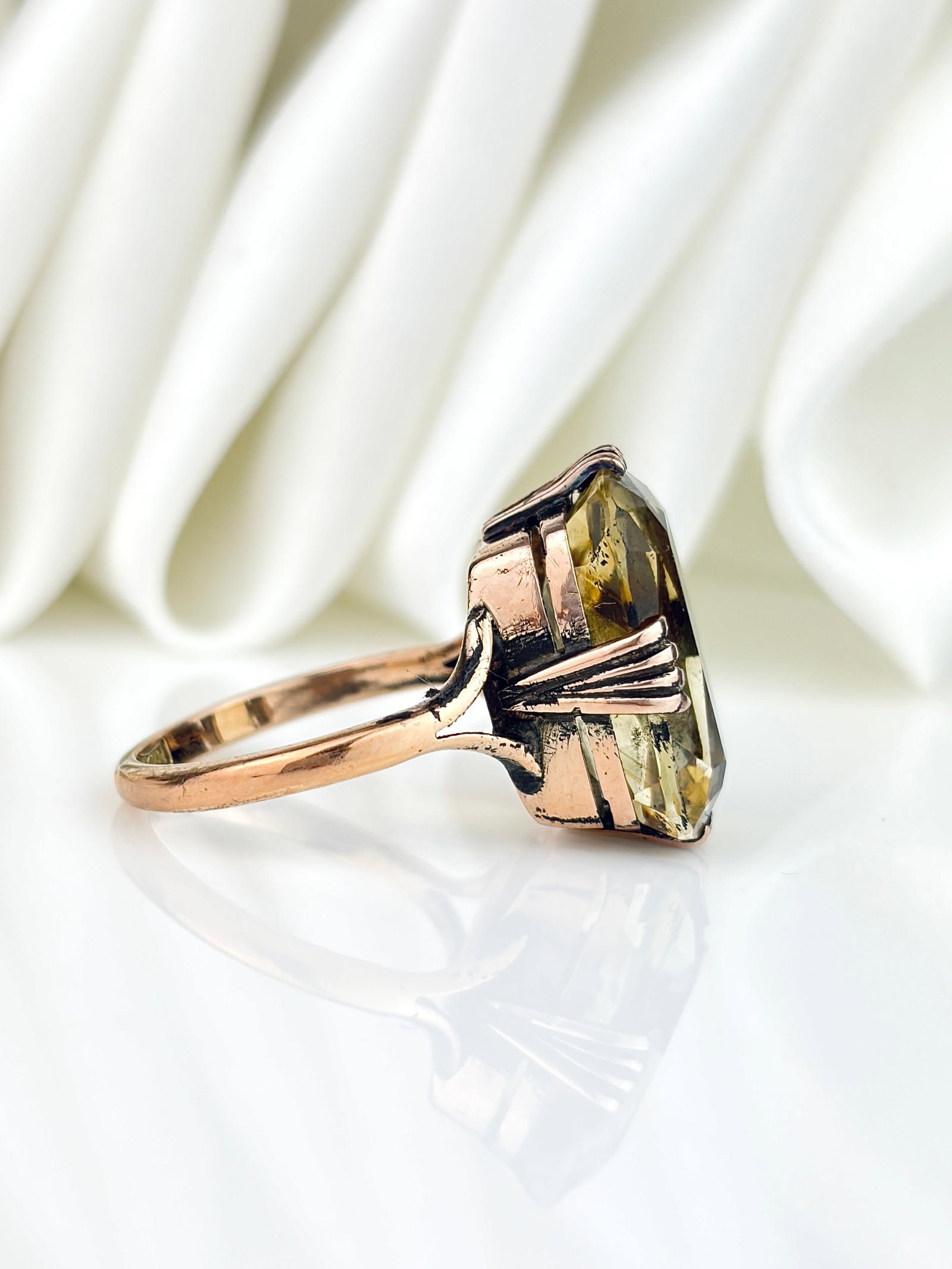Vintage 9ct Gold Pale Citrine Cocktail Ring - 2