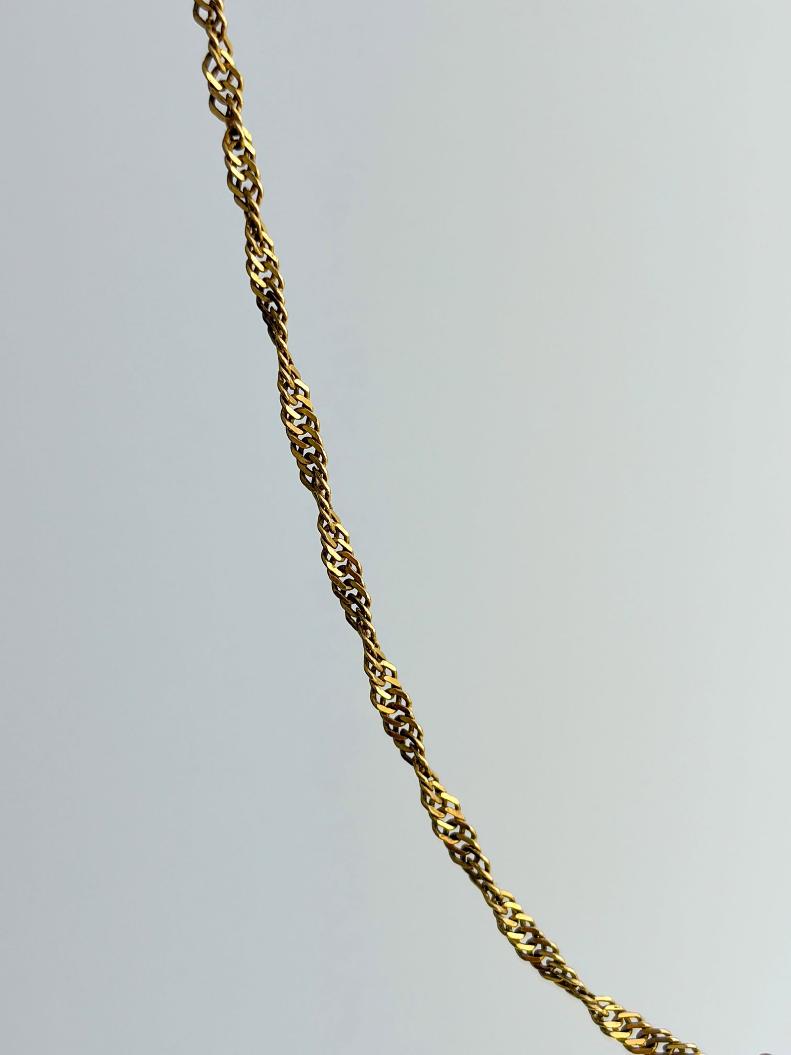 Sweet 18ct Yellow Gold Twist Chain Necklace - 2