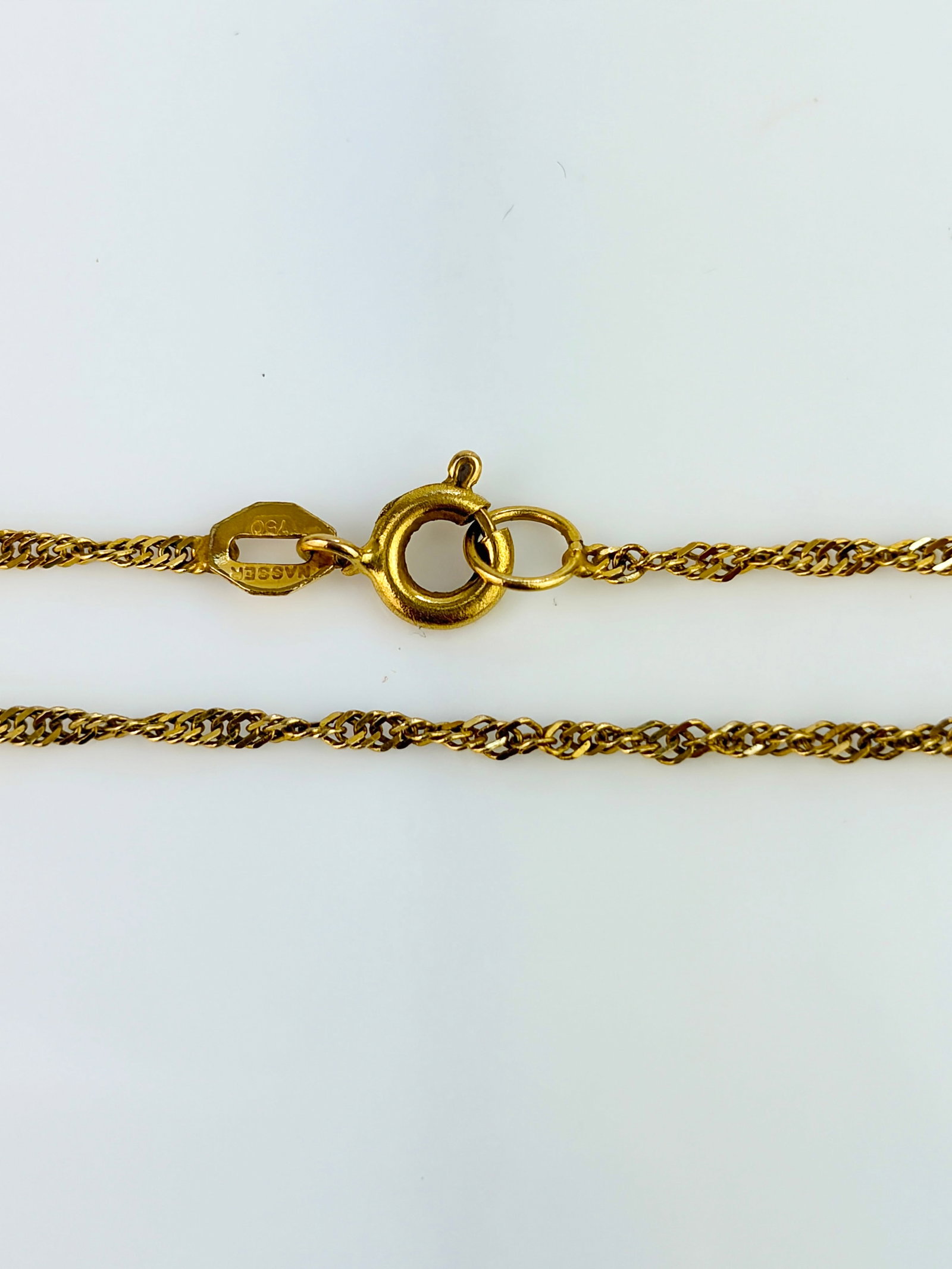 Sweet 18ct Yellow Gold Twist Chain Necklace - 4